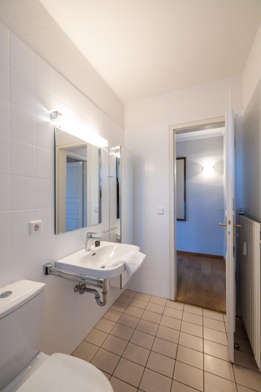 Villa Friedericia, Wohnung 3-Hochparterre links