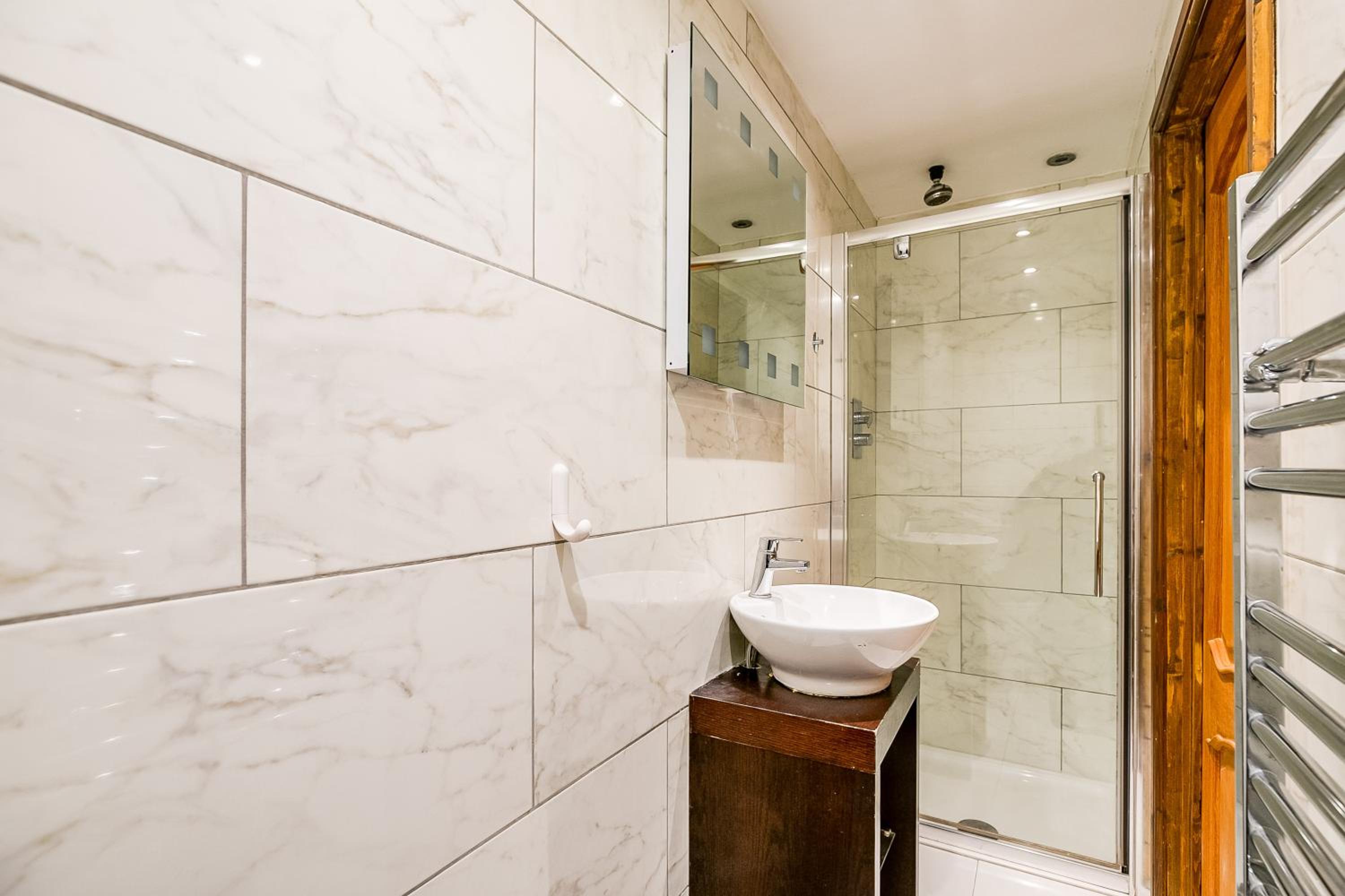 Entire Family Home - 2BD2BTH Central Earl's Court