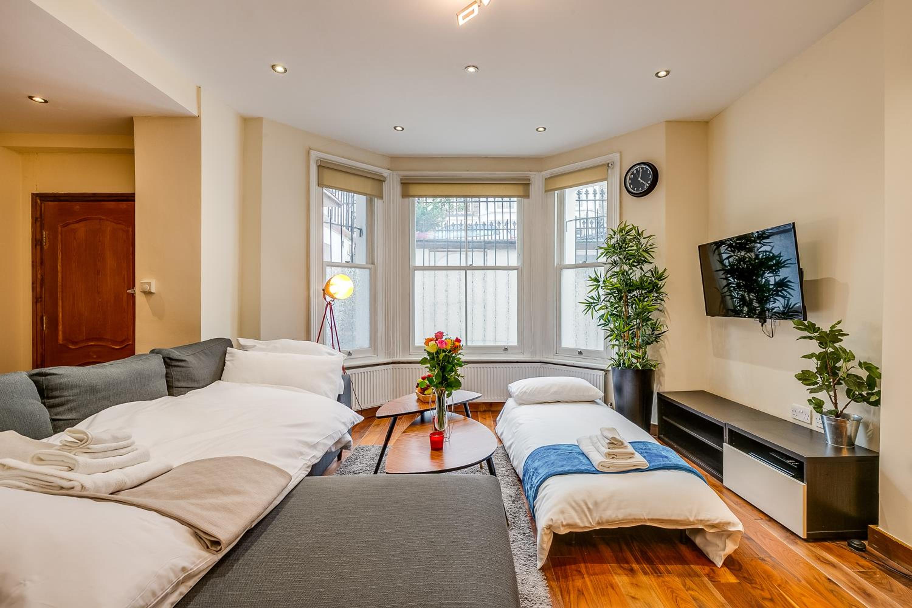 Entire Family Home - 2BD2BTH Central Earl's Court