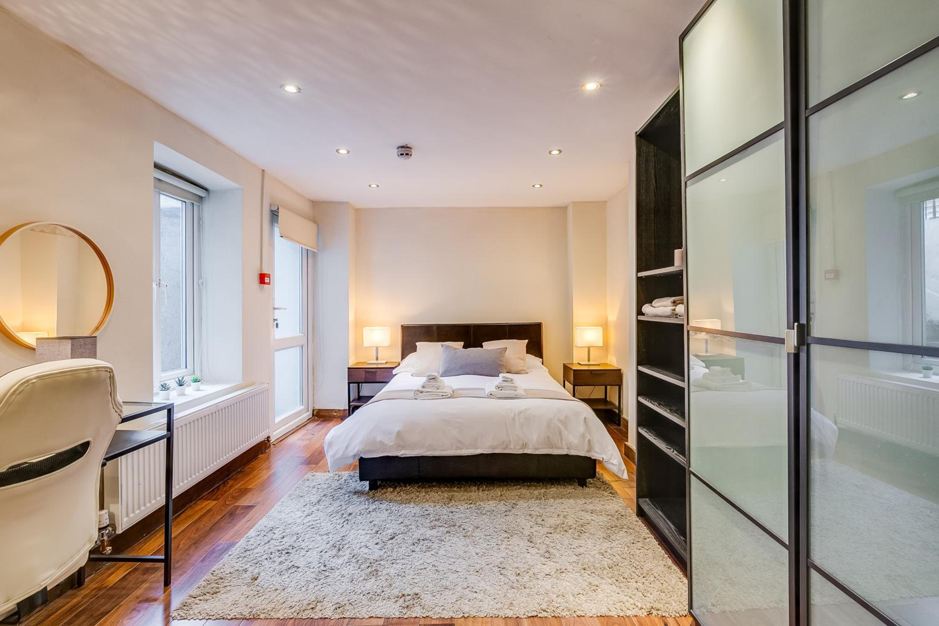 Entire Family Home - 2BD2BTH Central Earl's Court