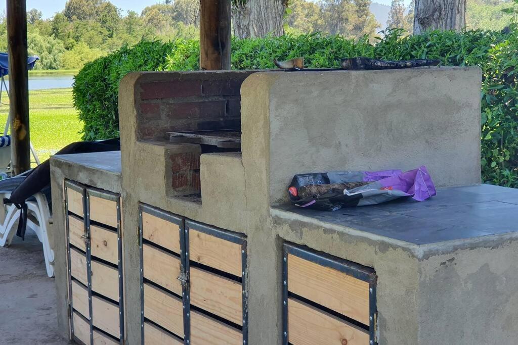 Casa en lago rapel con orilla propia