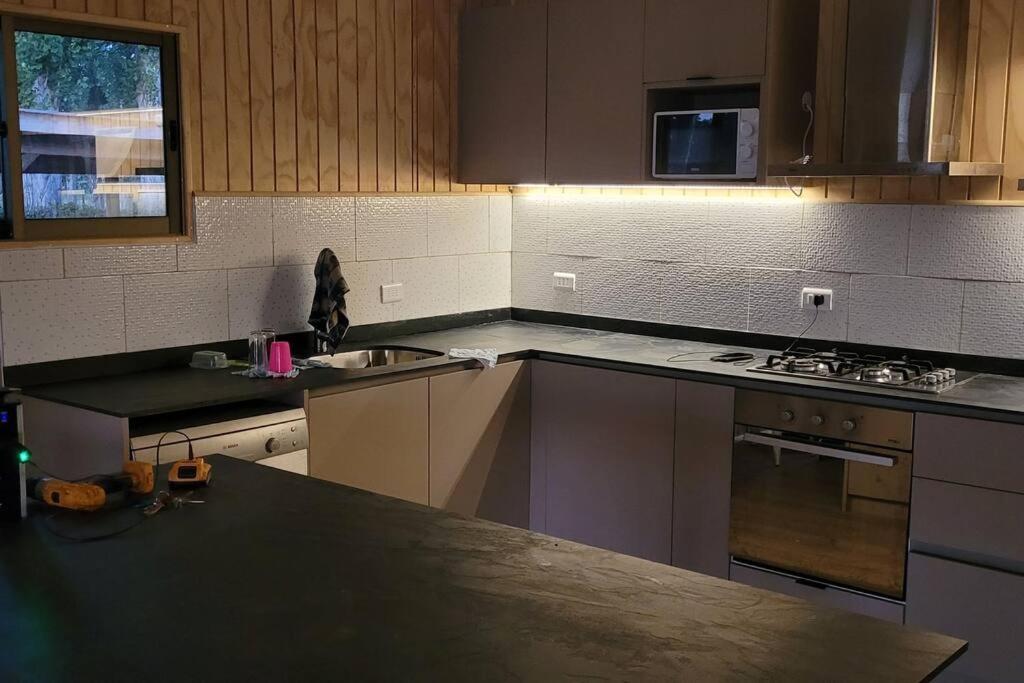 Casa en lago rapel con orilla propia
