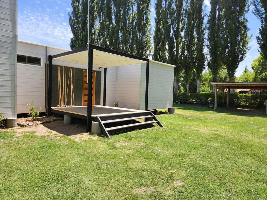 Casa en lago rapel con orilla propia