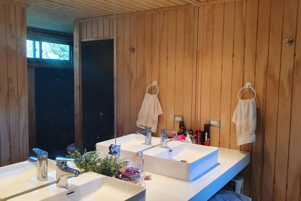 Casa en lago rapel con orilla propia
