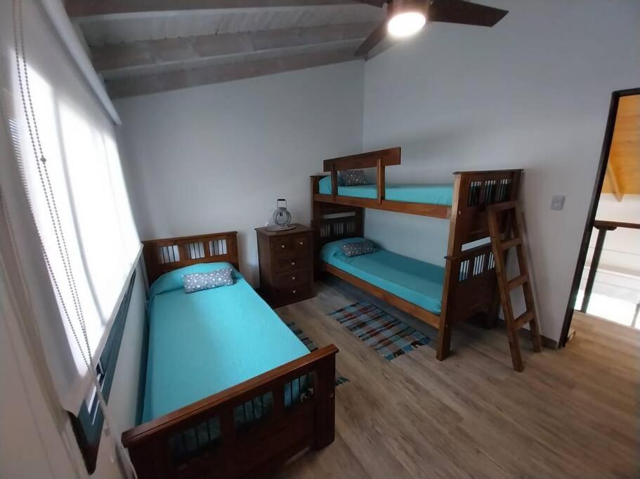 Hermosa casa serrana a pasos del rio