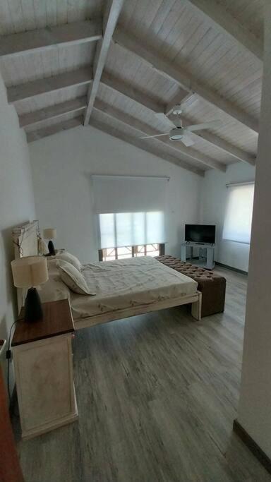 Hermosa casa serrana a pasos del rio