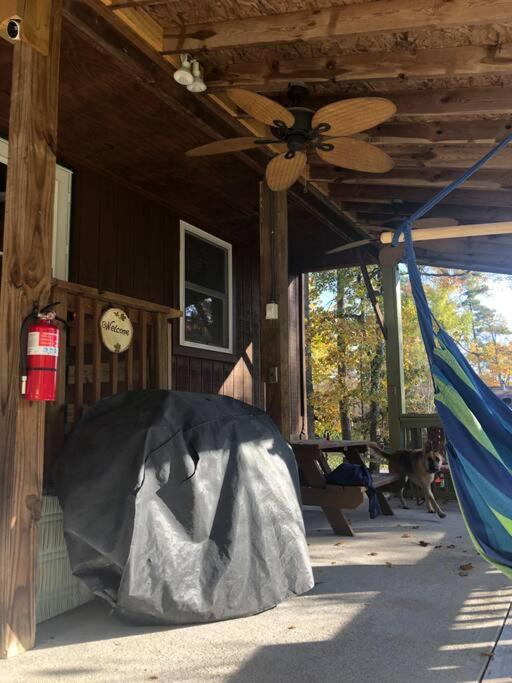 Wagon Wheel Cottage. Dog Friendly,Pipestem WVA view 2