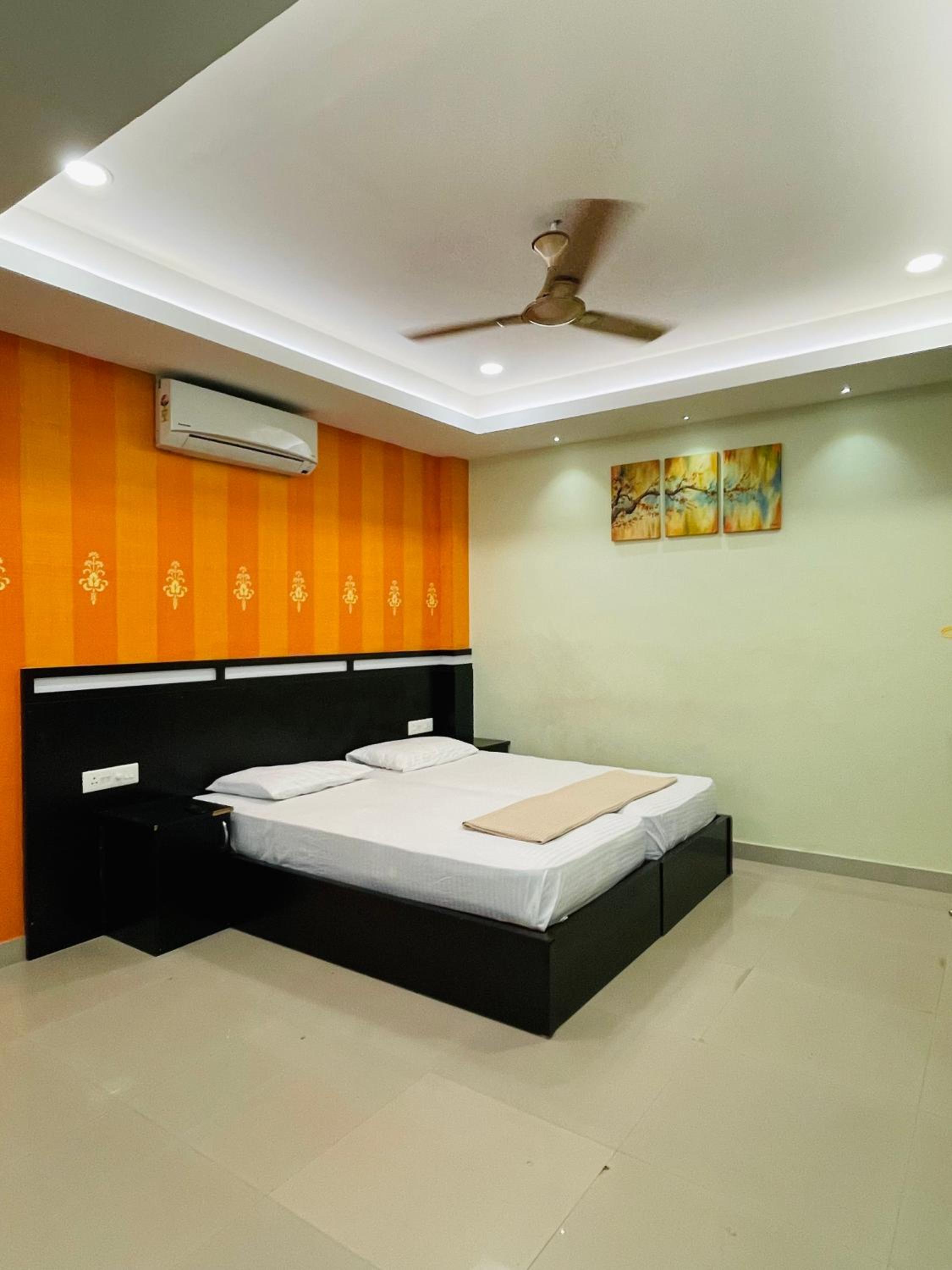 OMAR RESIDENCY
