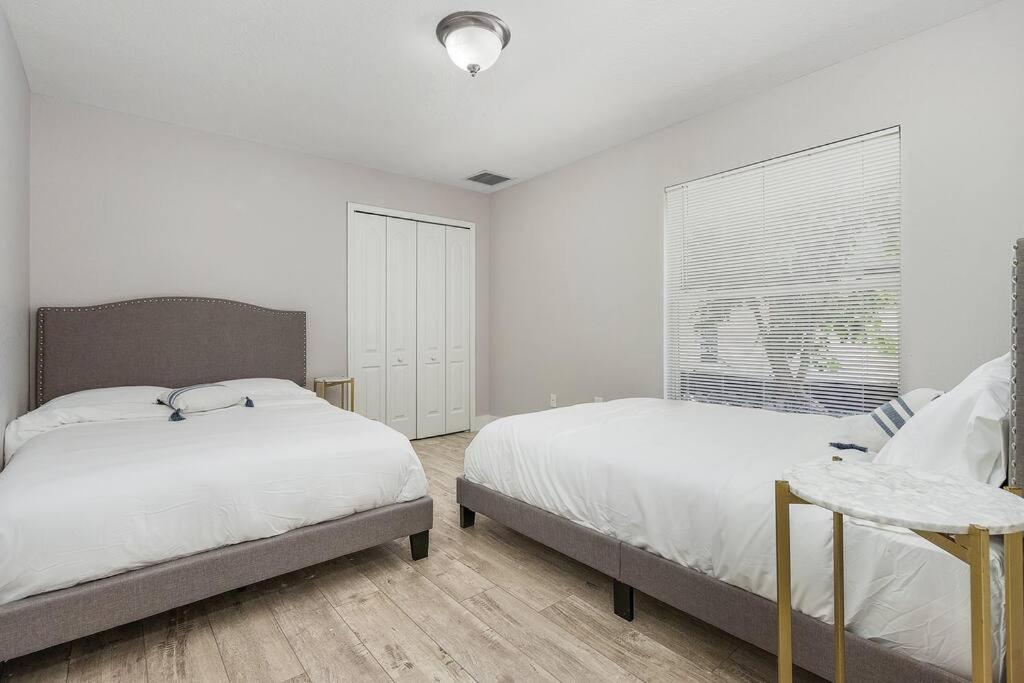 Surfing on Surfside - Sleeps 12, Heated Pool & Jacuzzi view 4