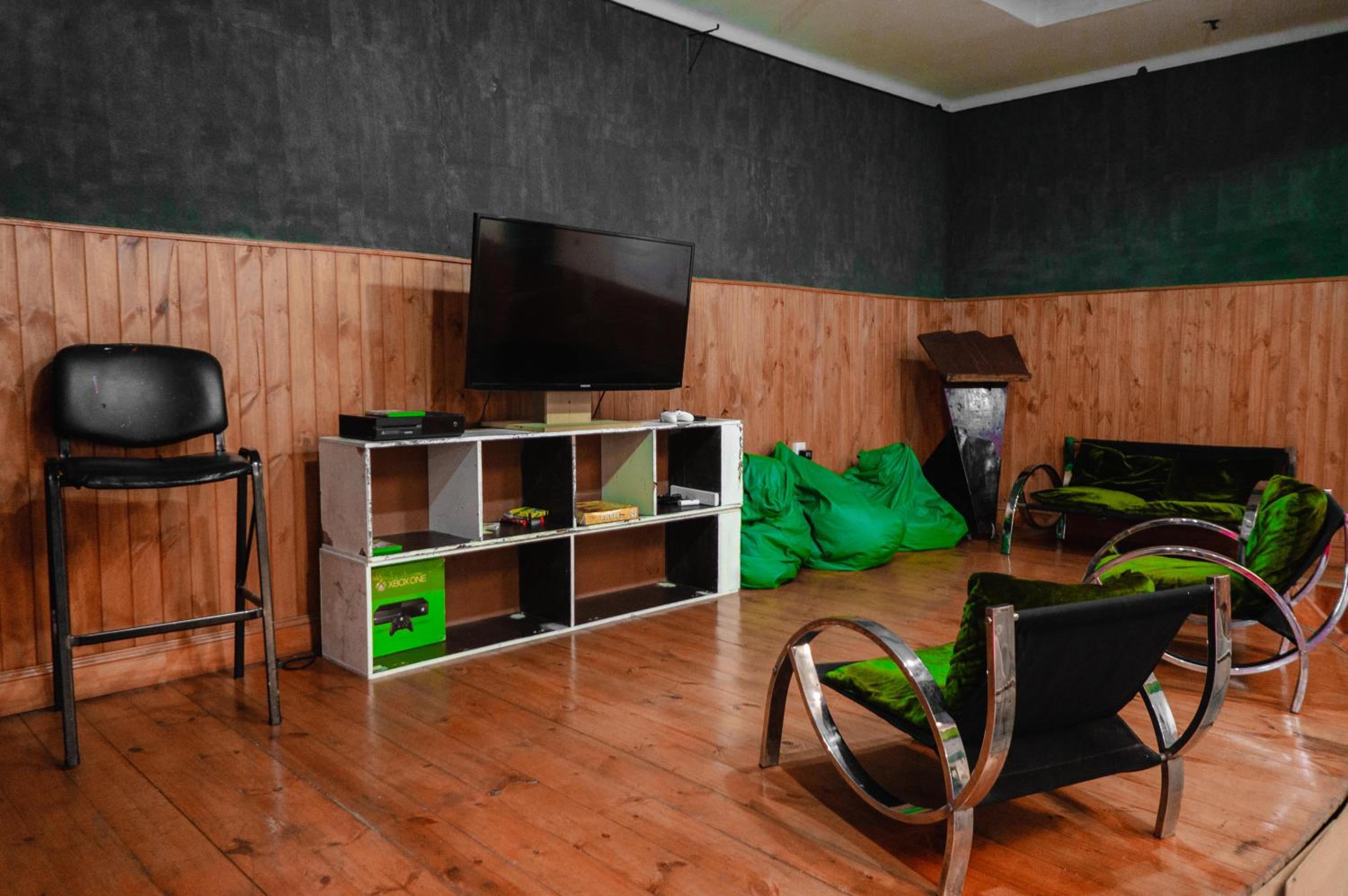 Clover Hostel