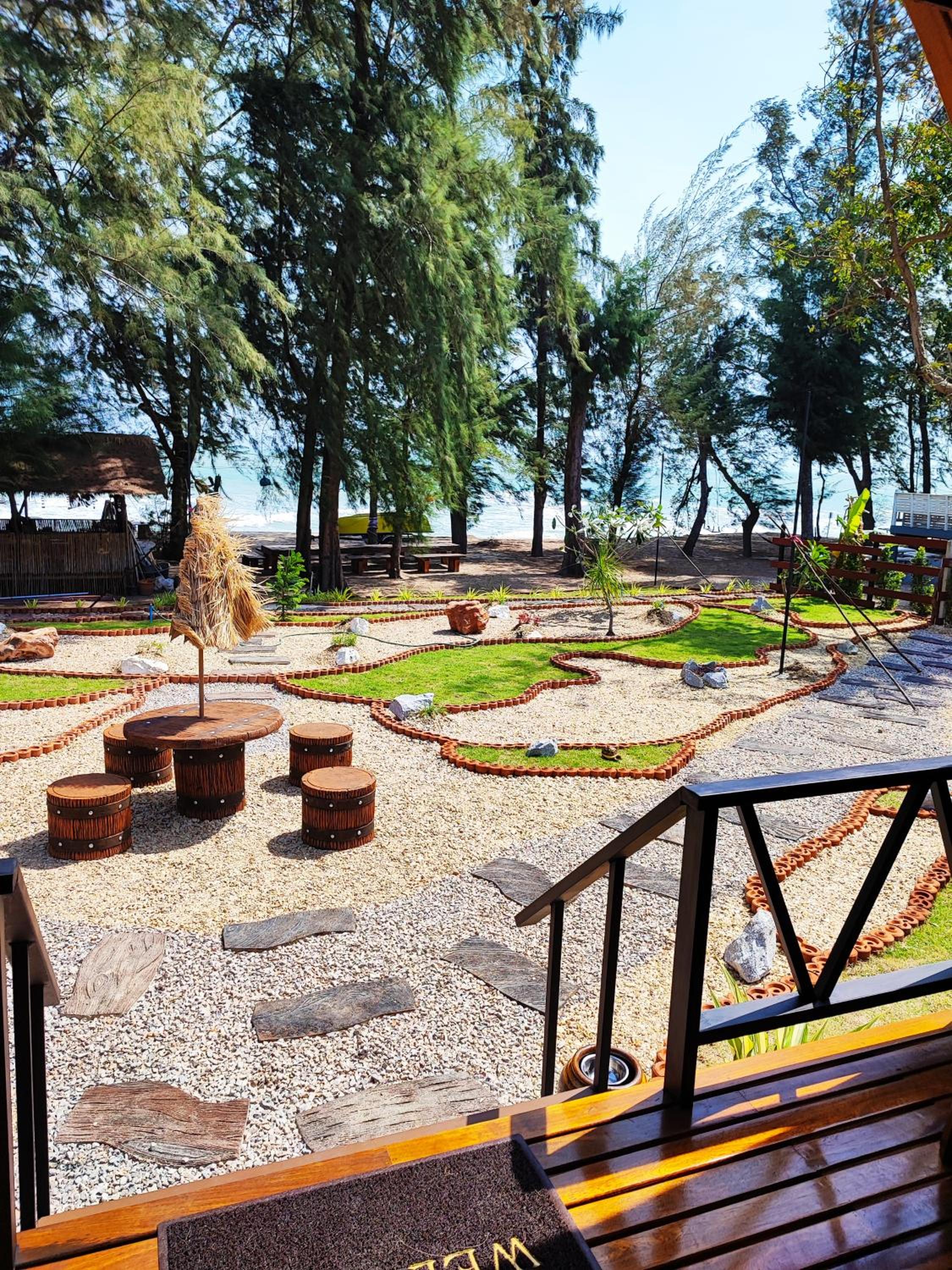 Mumsa Beach Resort & Restaurant