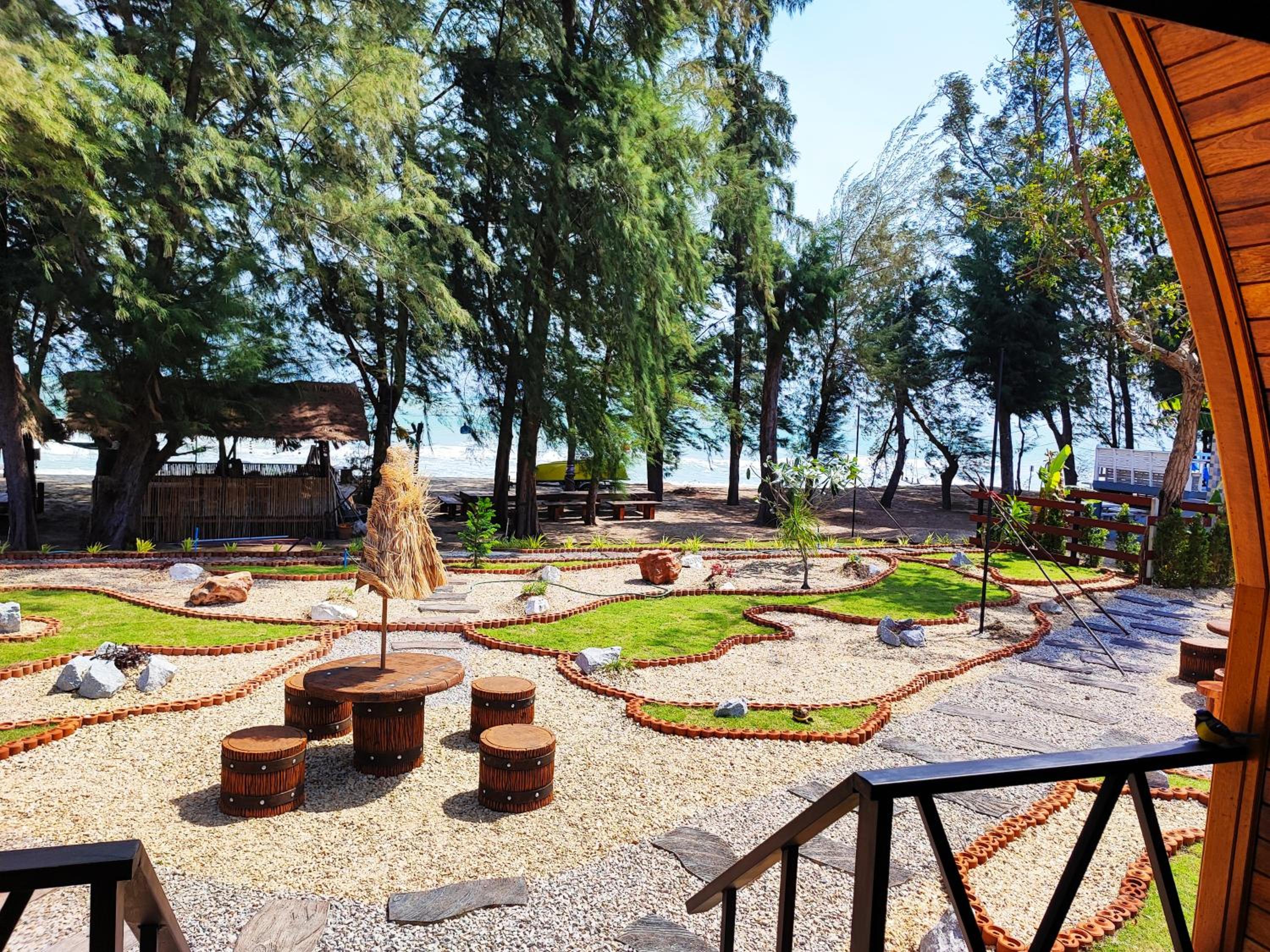Mumsa Beach Resort & Restaurant
