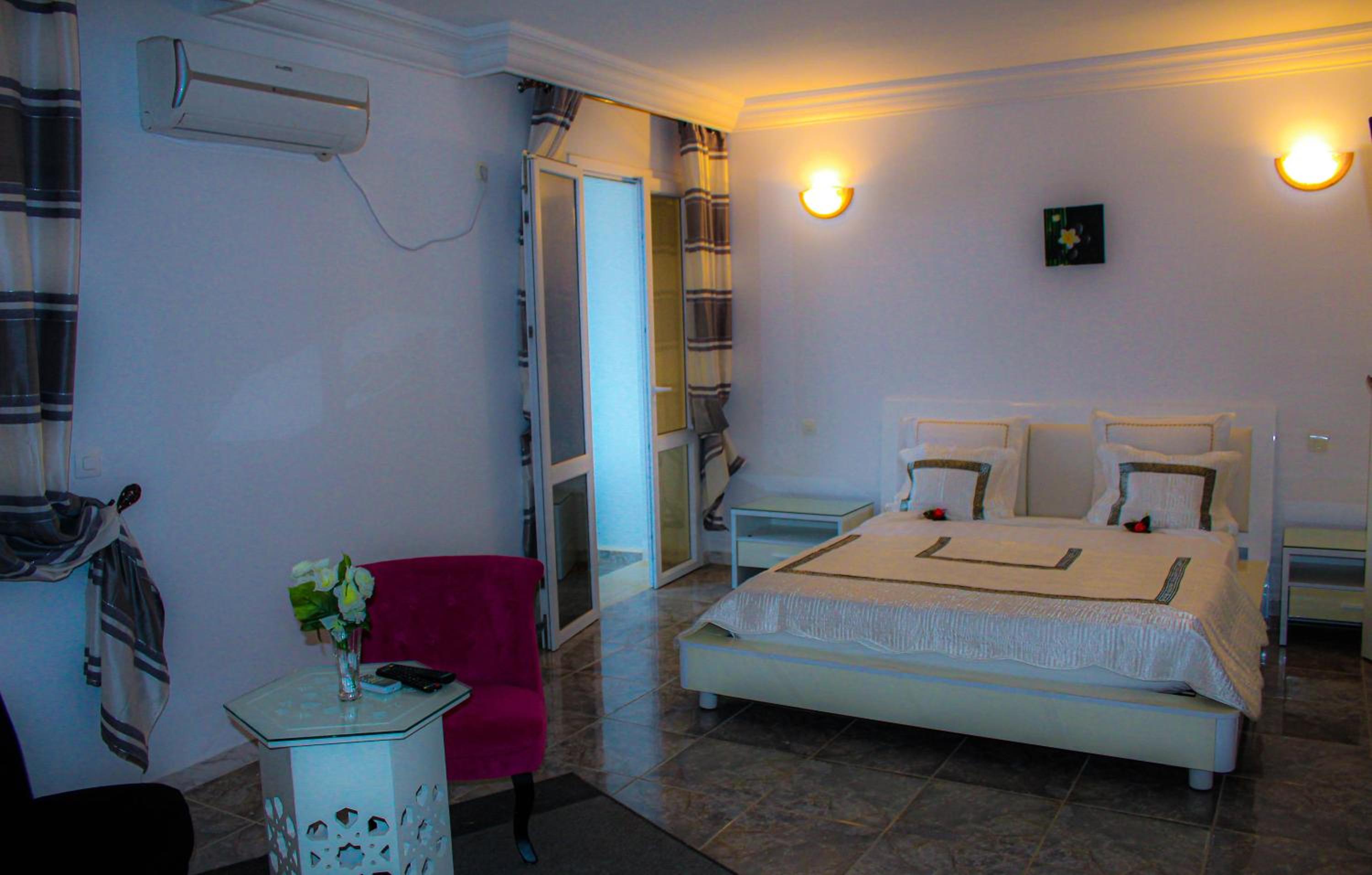 hotel room