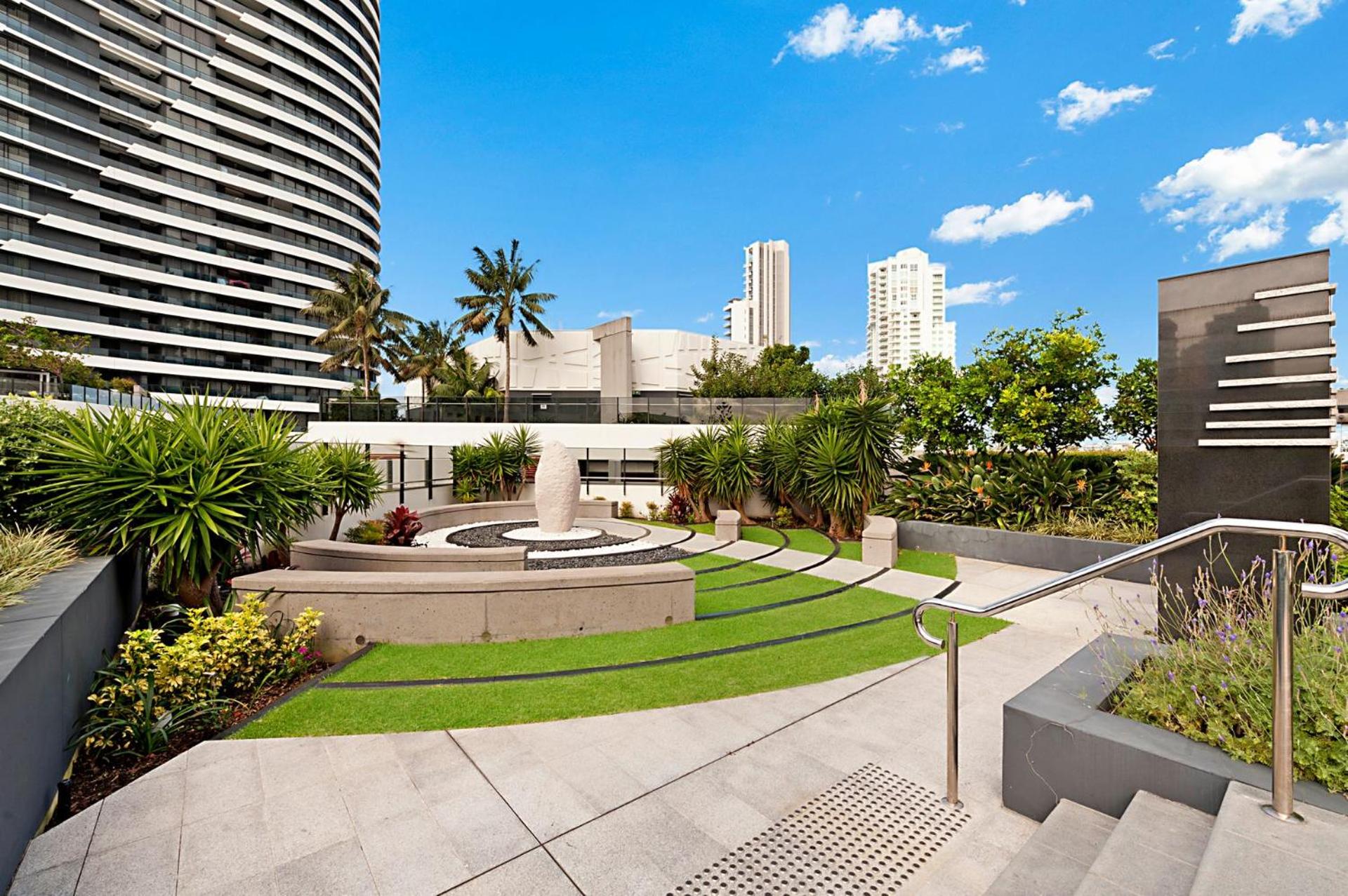 Oracle Broadbeach Wonderful Modern 2 Bed 1 Bath Apartment - CoastHM