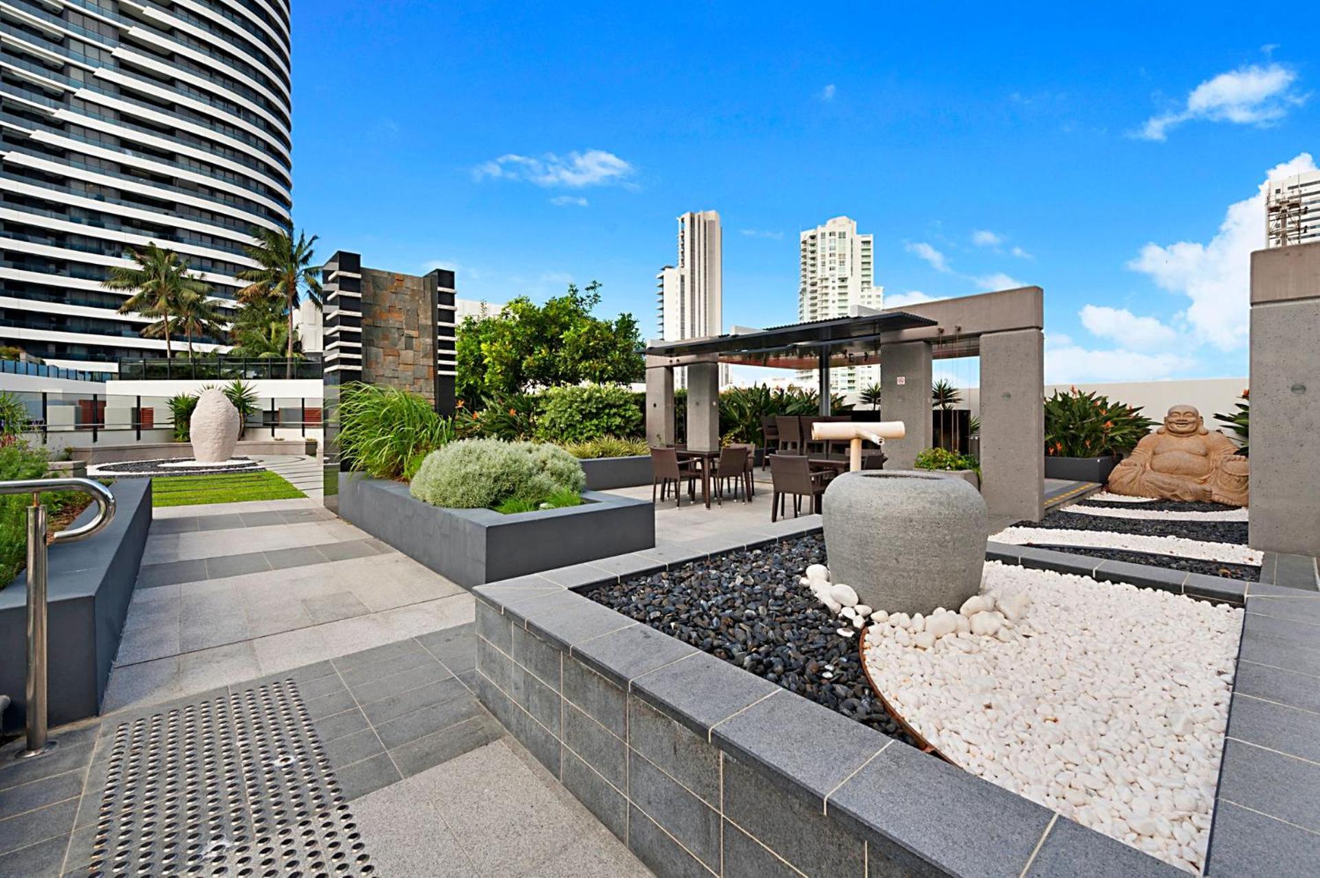 Oracle Broadbeach Wonderful Modern 2 Bed 1 Bath Apartment - CoastHM