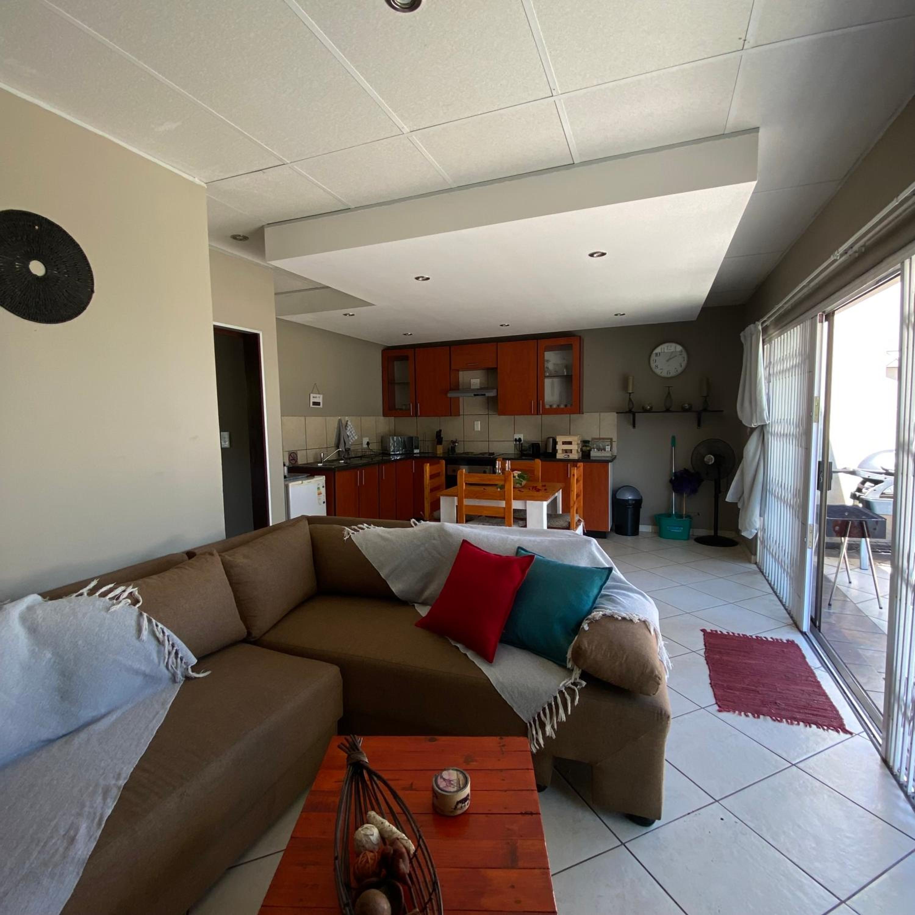 Glenvista Home with a View