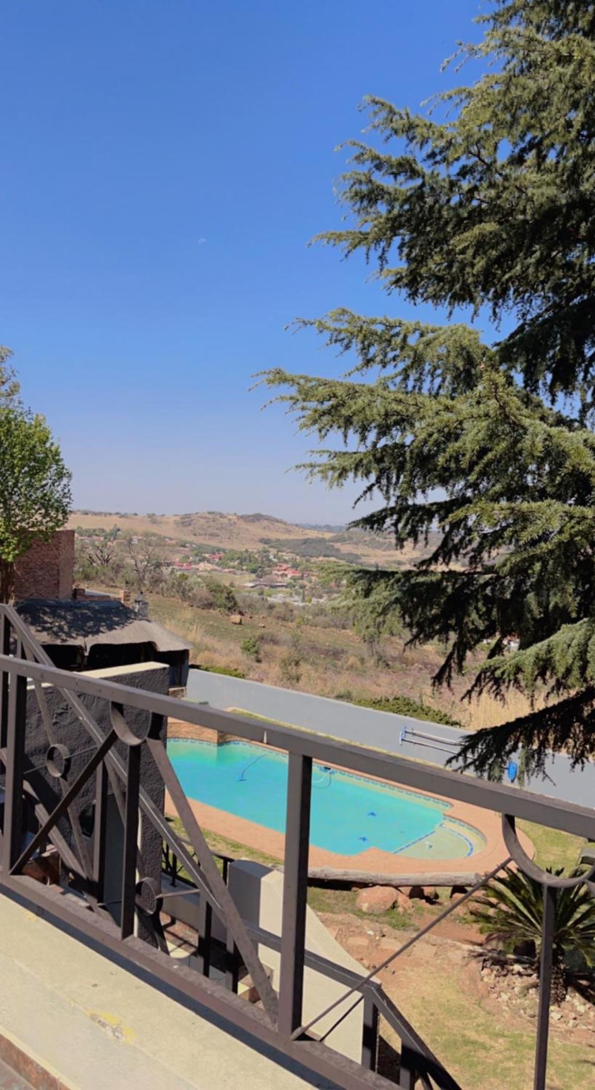 Glenvista Home with a View