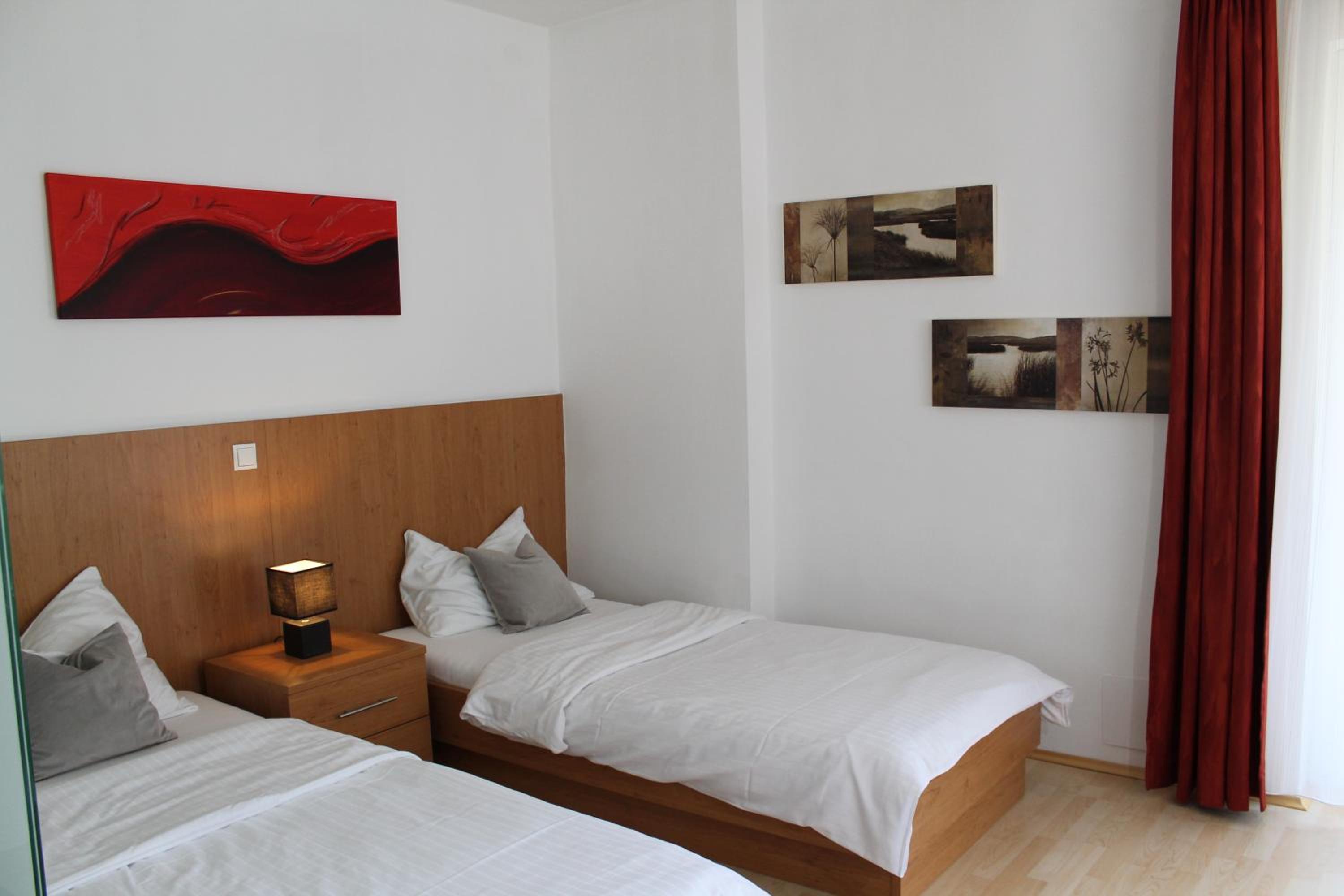 Pension Steinbichler - Apartments und Zimmer Check in 24-7