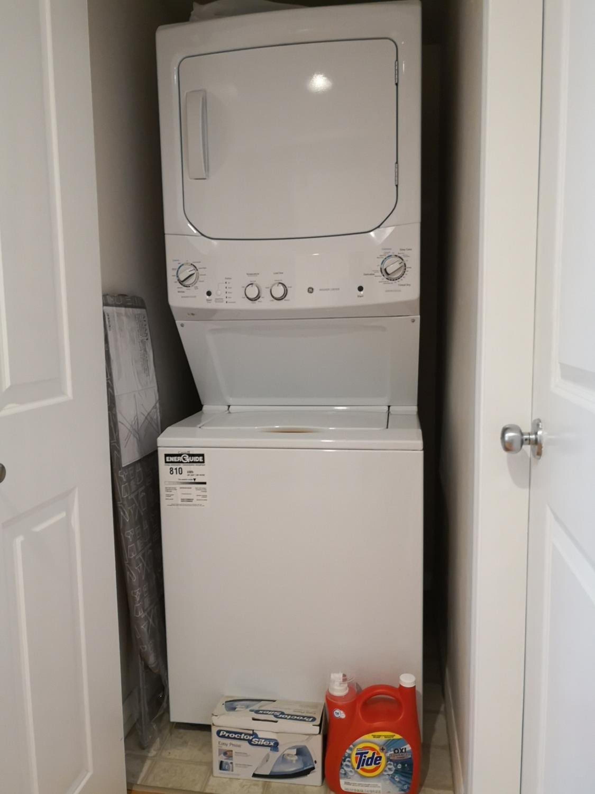 Coquitlam center, 2 bedroom suite, walking to skytrain
