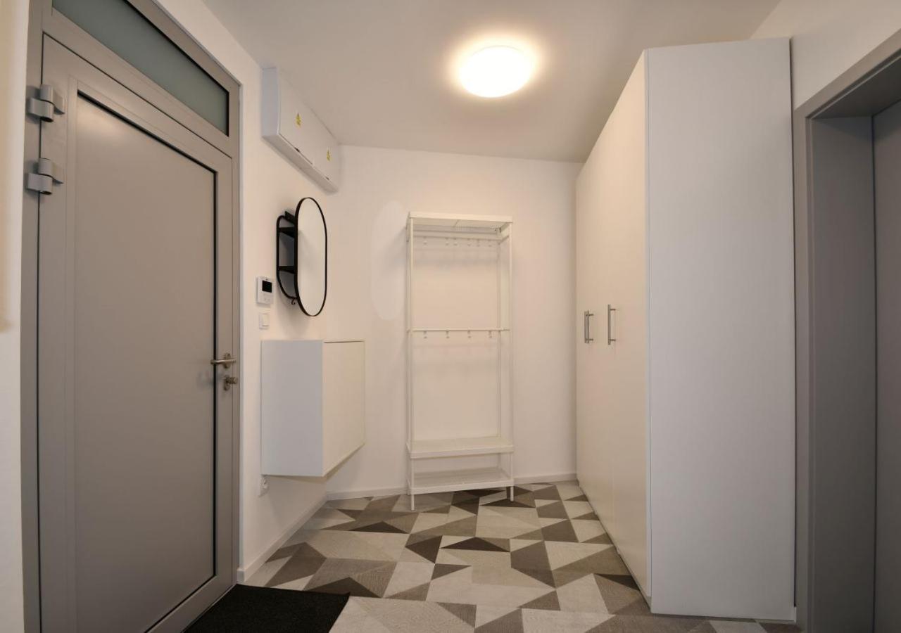 EFI Residence Holzova 28