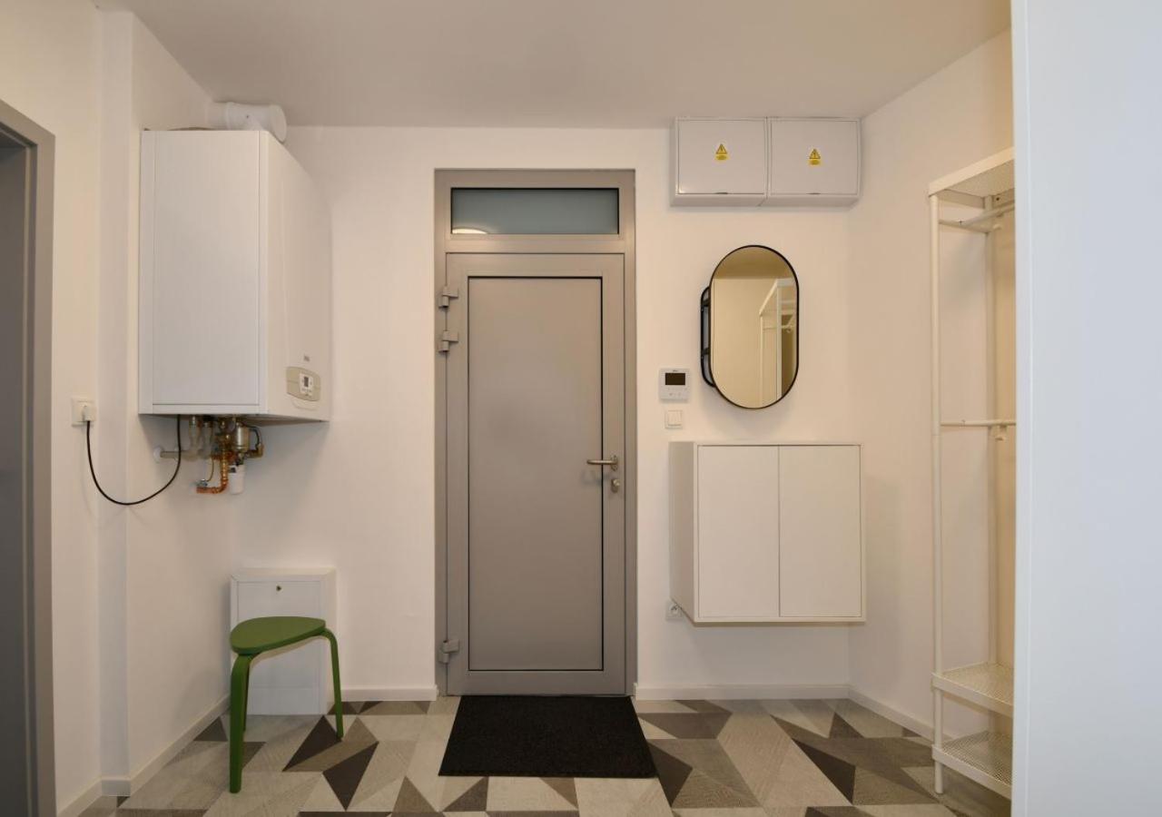 EFI Residence Holzova 28