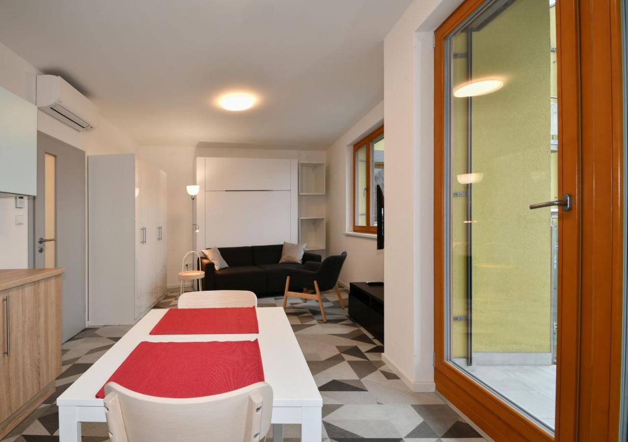 EFI Residence Holzova 28