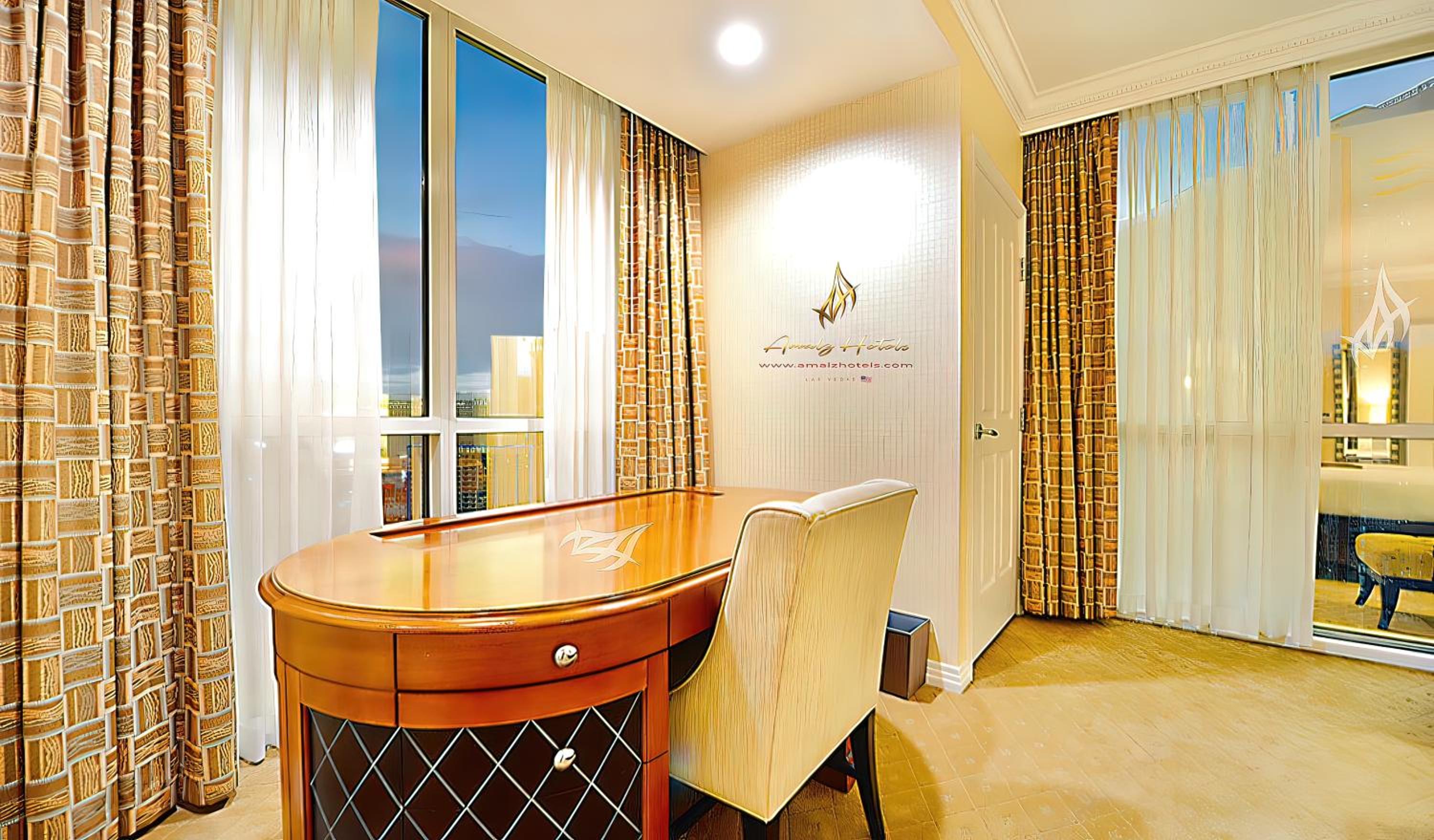 Amalz Balcony Suites at Mgm Signature !
