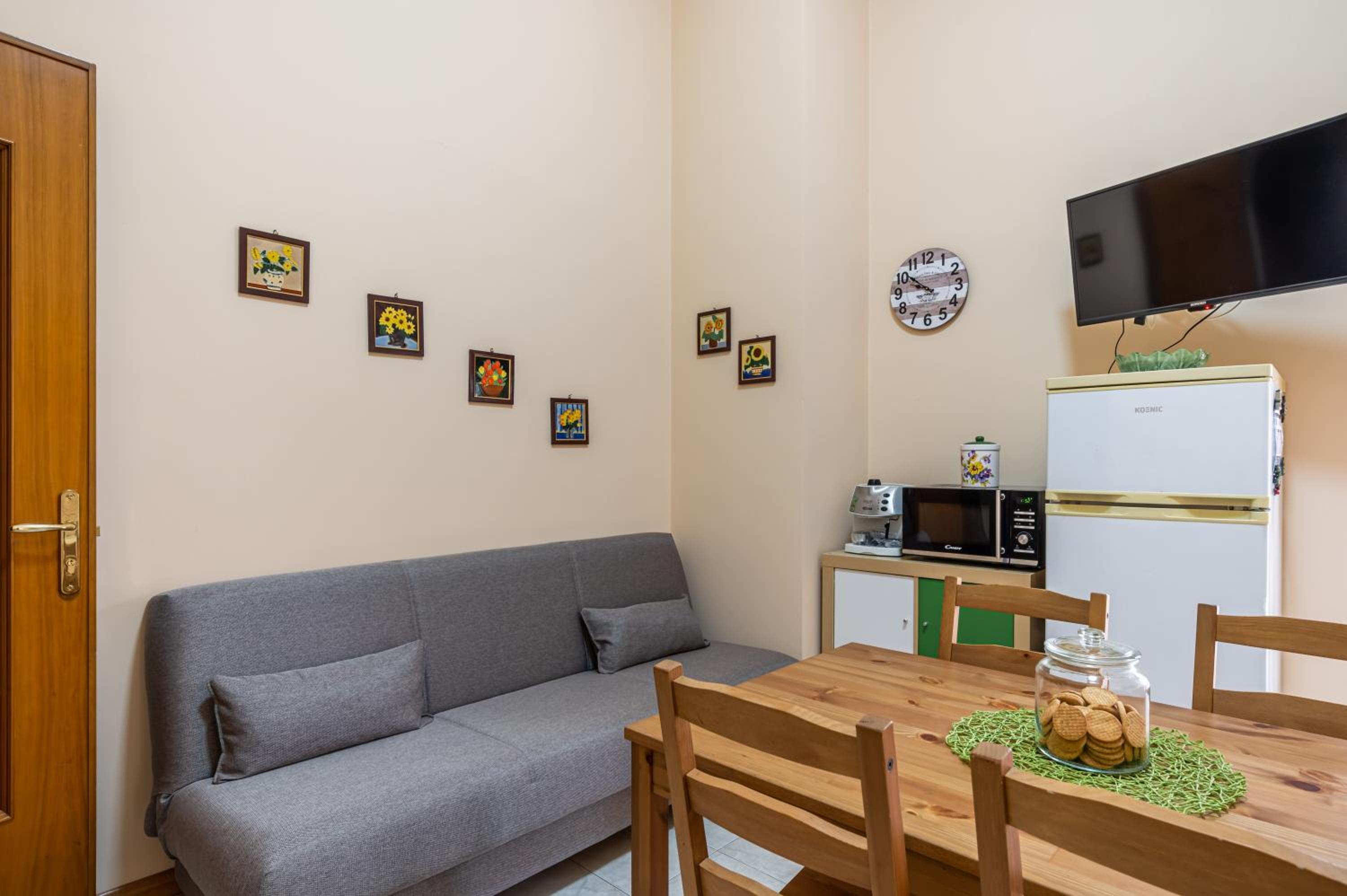 GuestHost - Catania Central and Comfy Apartment