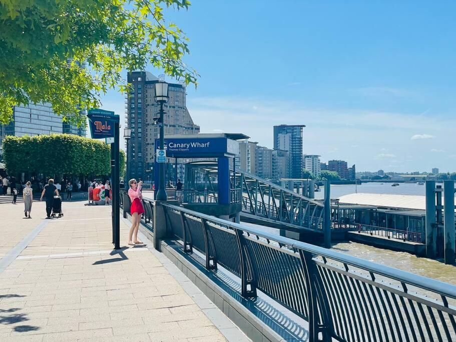 Canary wharf Luxury apartment