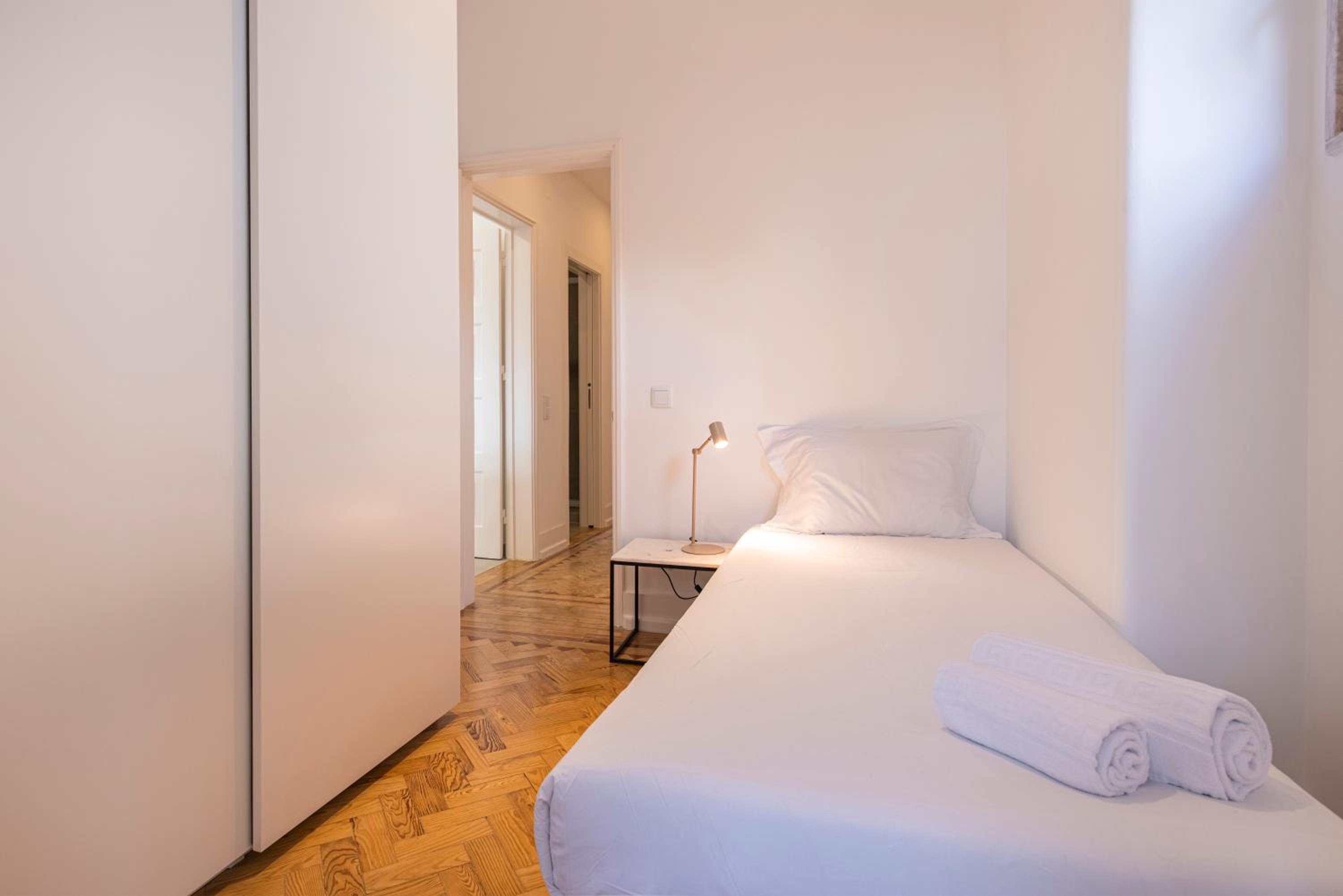 Magnificent 4BDR Apartment in Lisbon by LovelyStay view 5