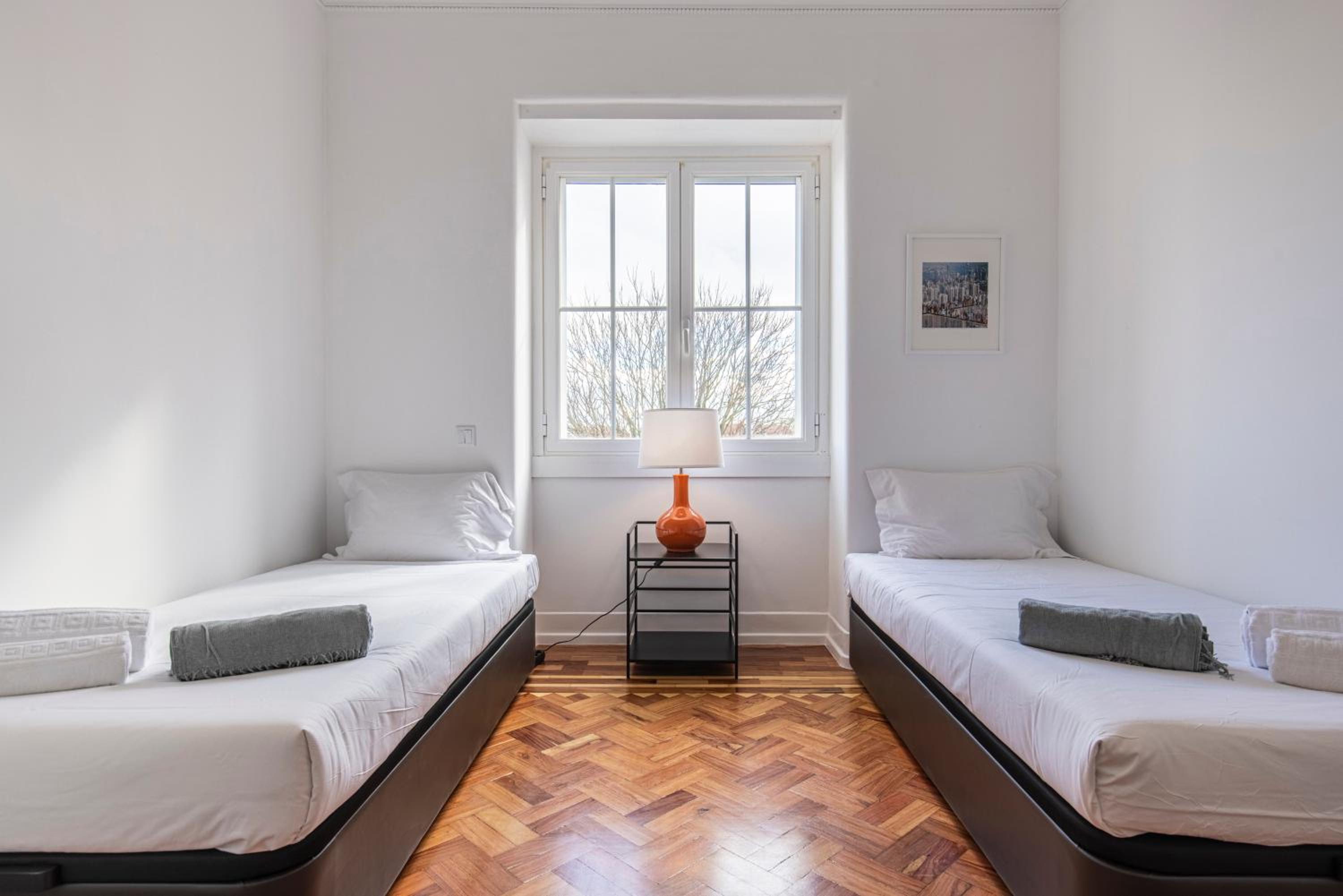 Magnificent 4BDR Apartment in Lisbon by LovelyStay view 4