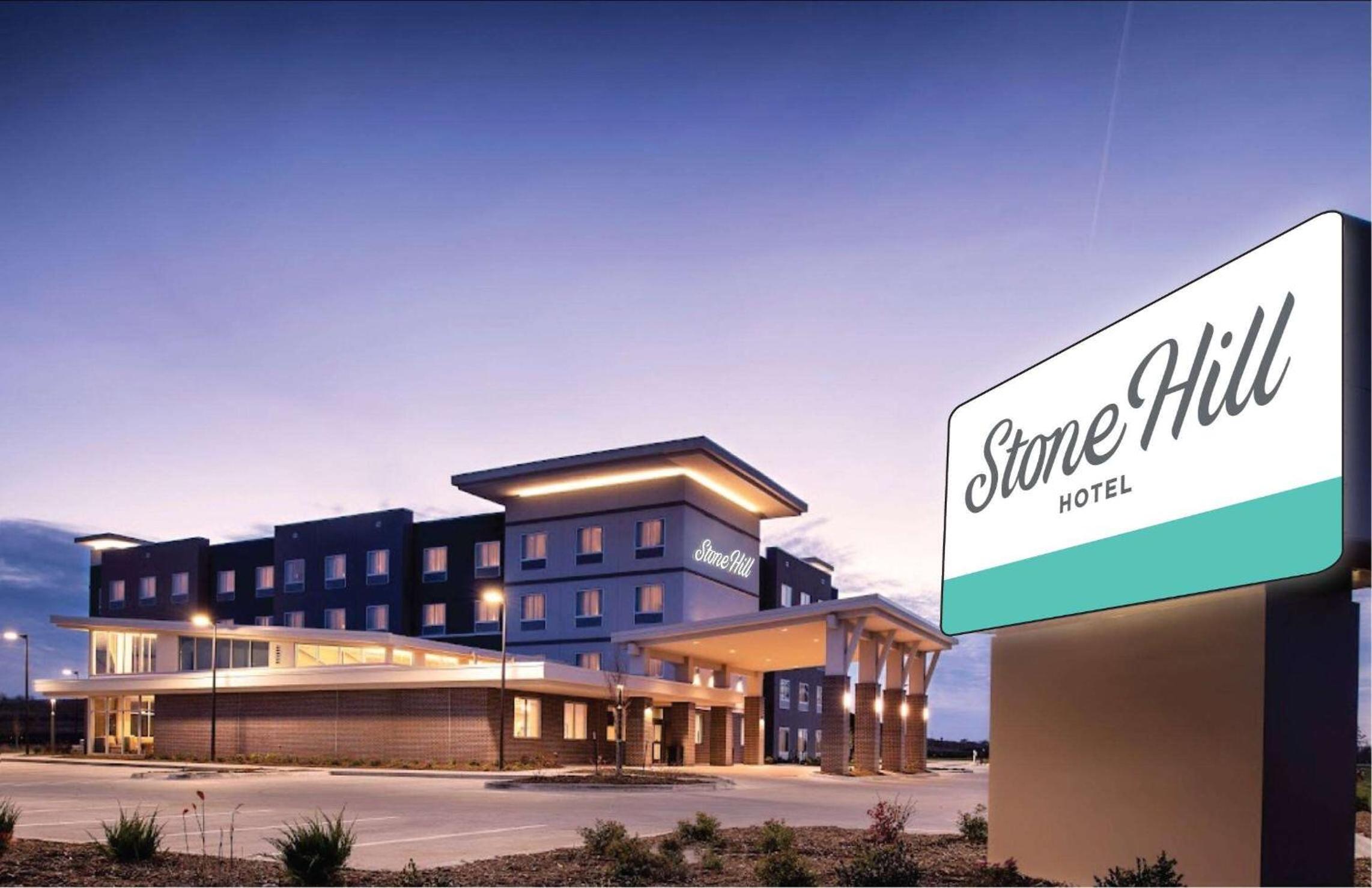 Lawrence Vacations - StoneHill Lawrence, Trademark Collection by Wyndham - Property Image 1