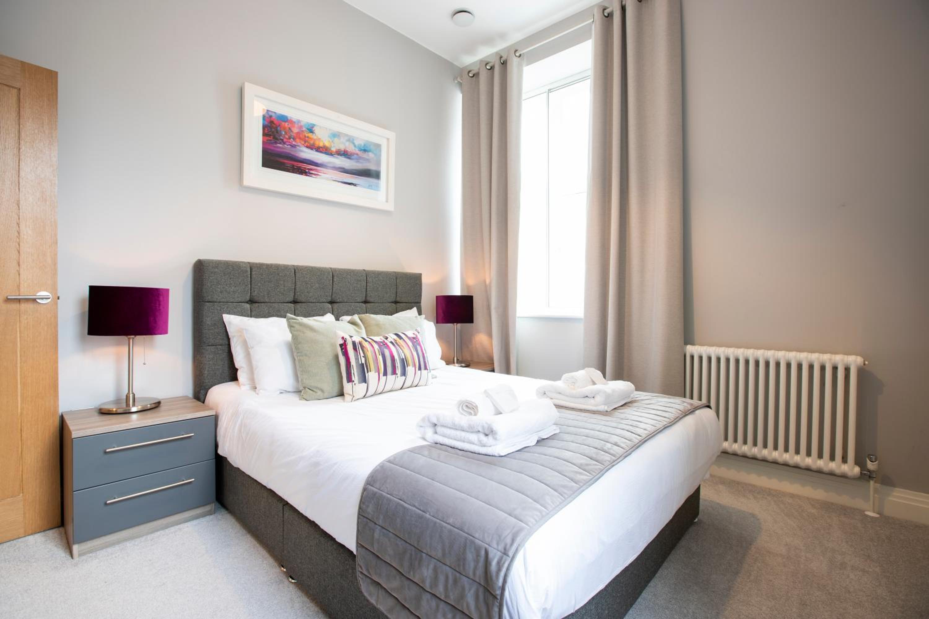 Urban Living's - Windsor Castle Luxury Apartments view 4
