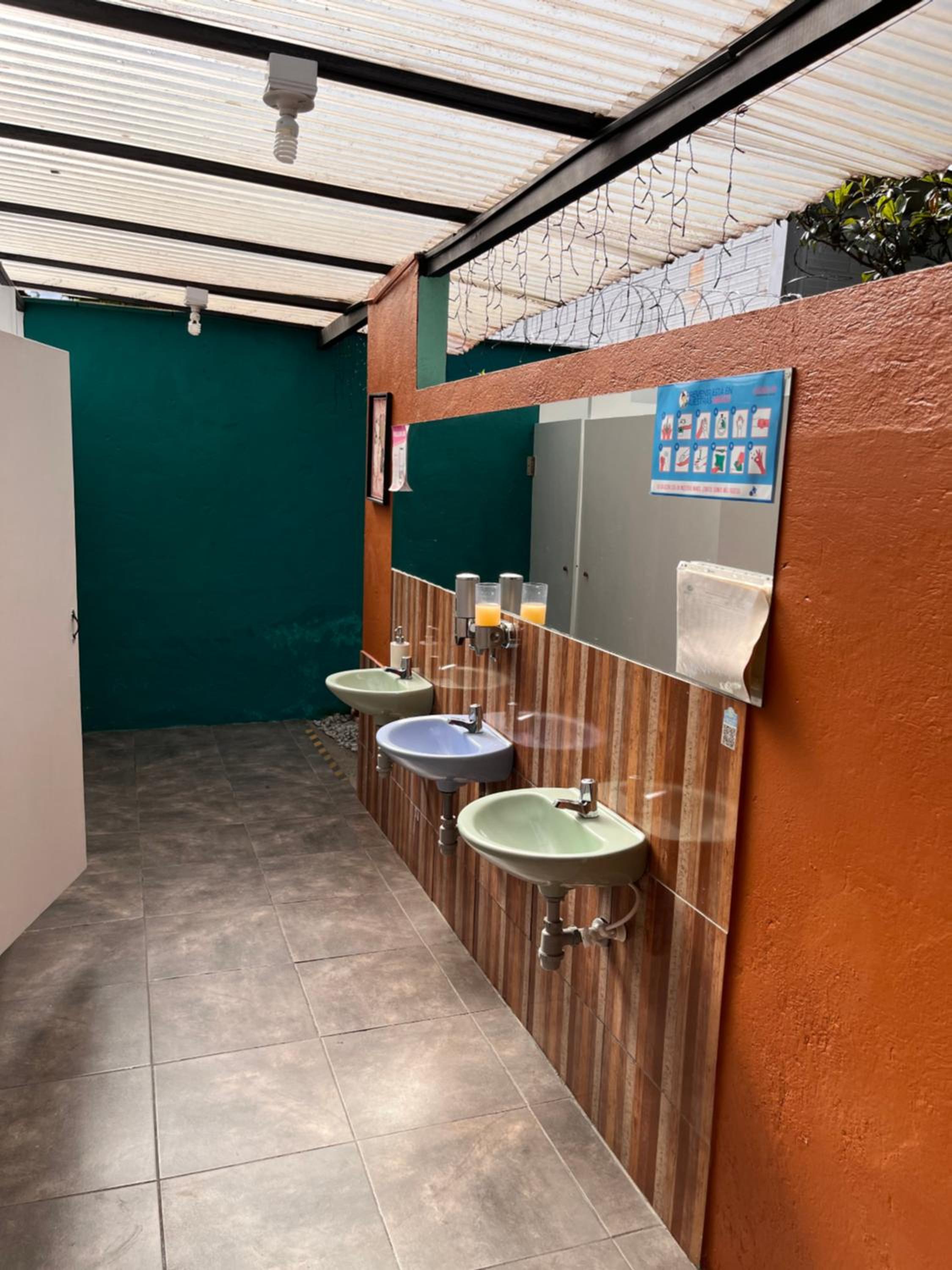Yolo Hostel Medellin