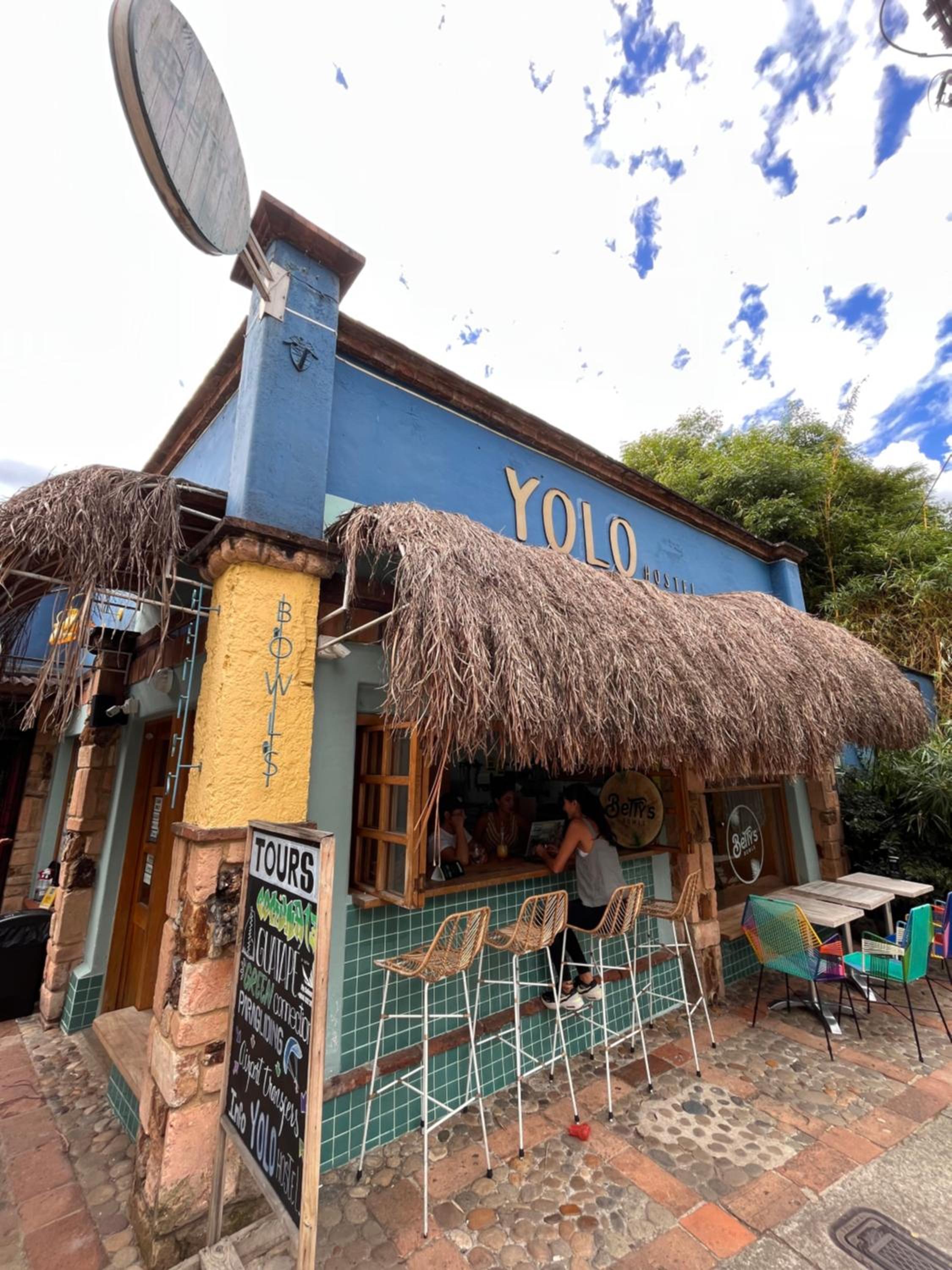 Yolo Hostel Medellin