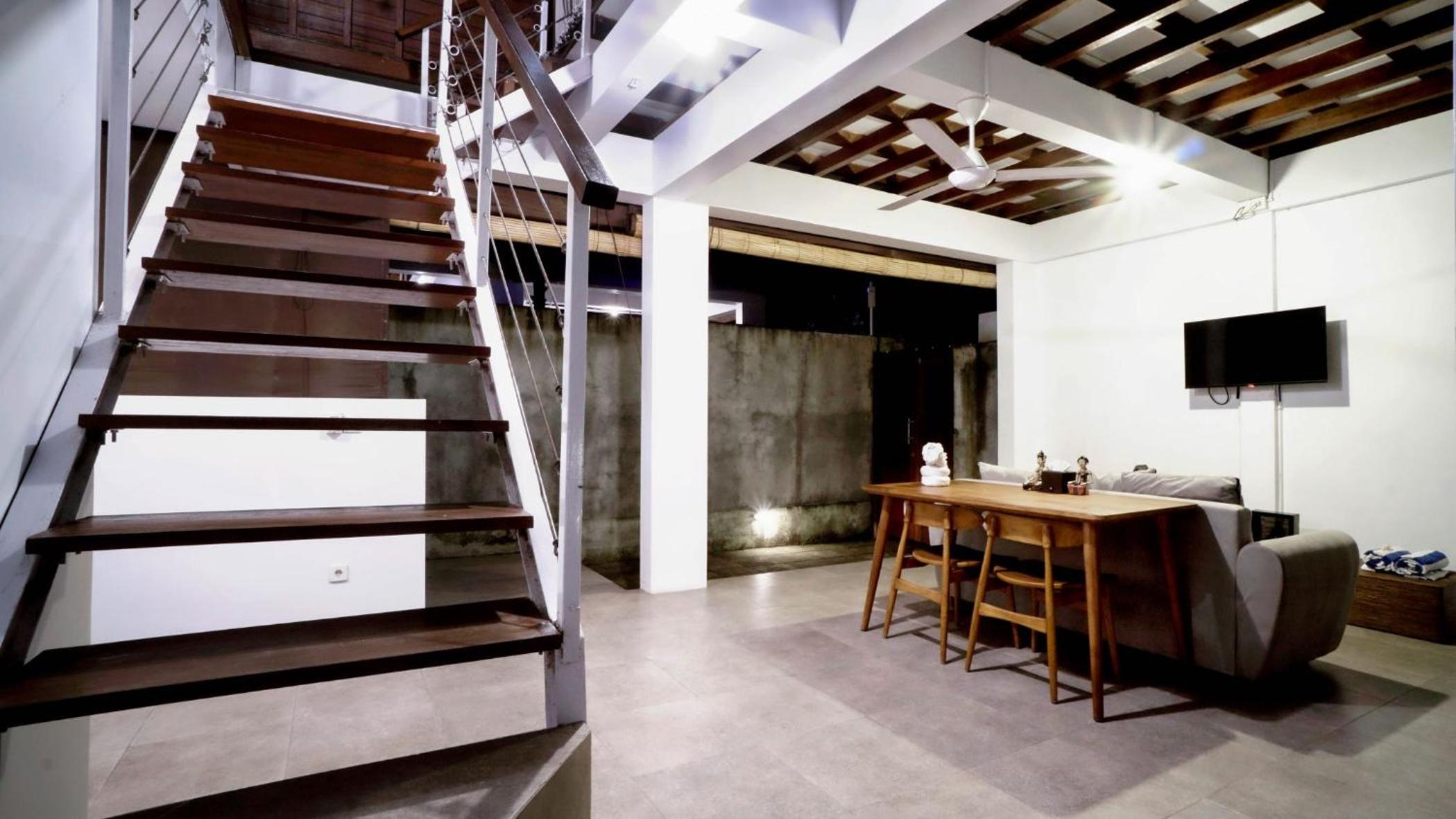The Lumbung Wood Villa
