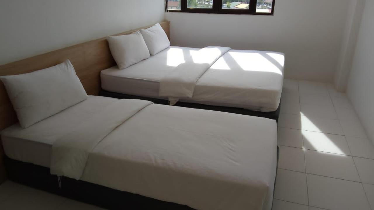 D'yana Imperio Homestay photo 8