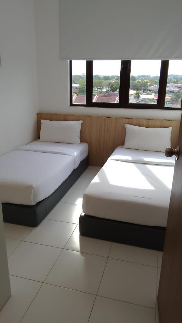 D'yana Imperio Homestay photo 7
