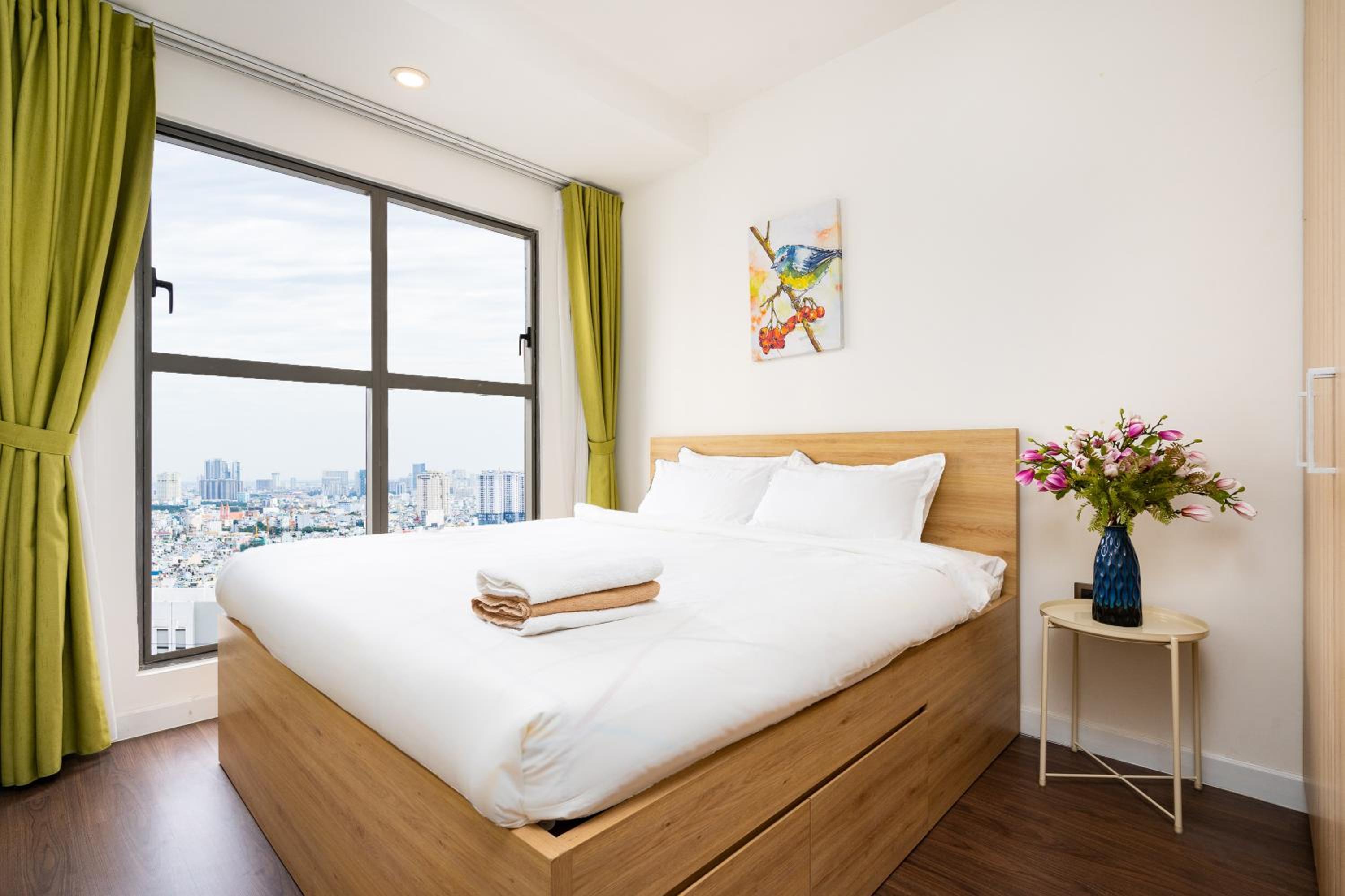 Saigon Royal Apartment 2 bedrooms amazing view for over 30 nights