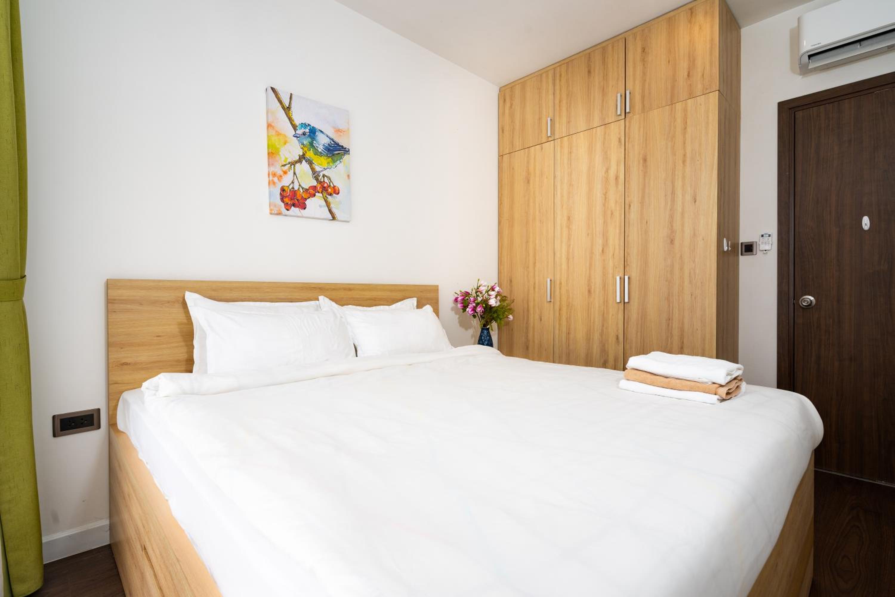 Saigon Royal Apartment 2 bedrooms amazing view for over 30 nights