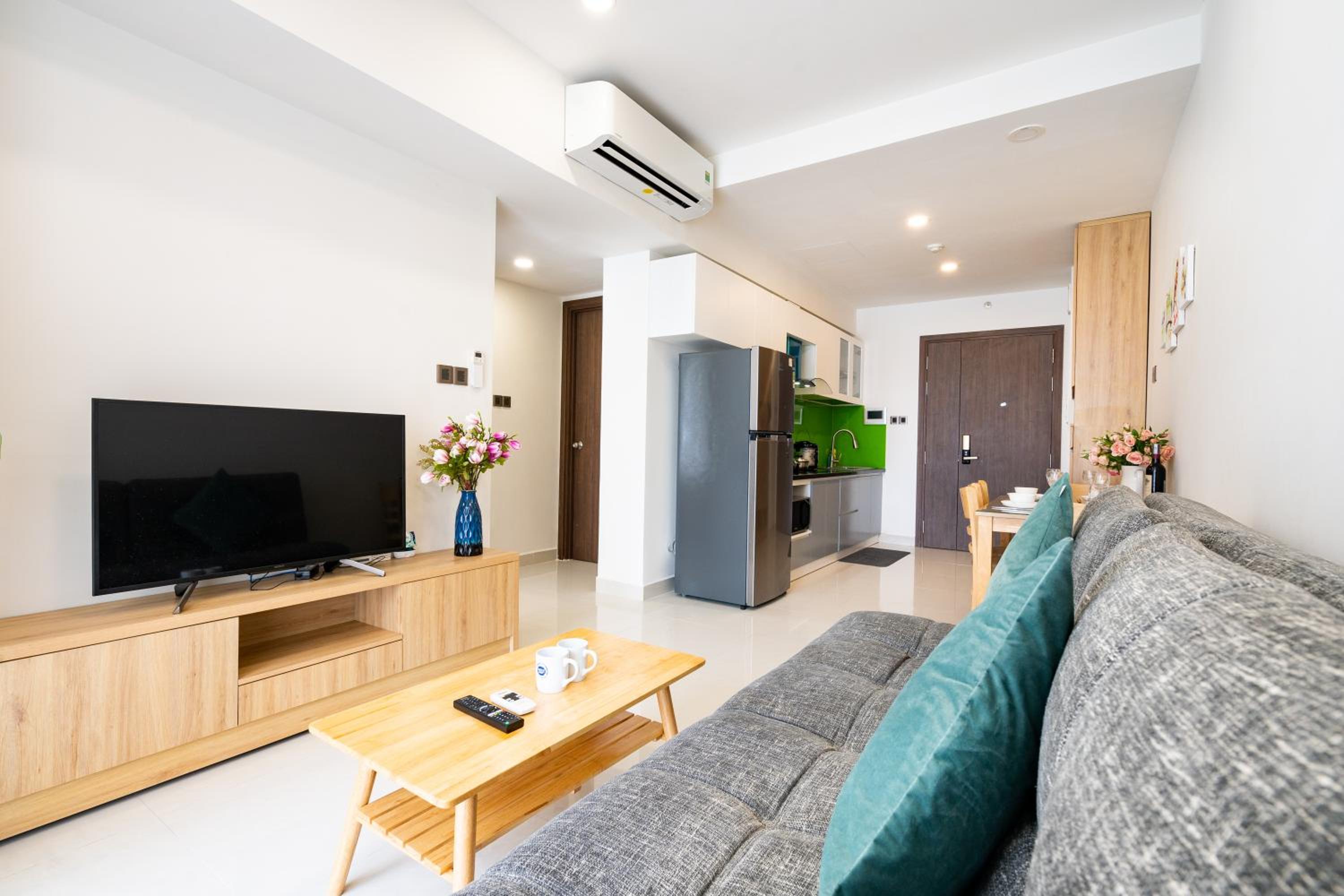 Saigon Royal Apartment 2 bedrooms amazing view for over 30 nights
