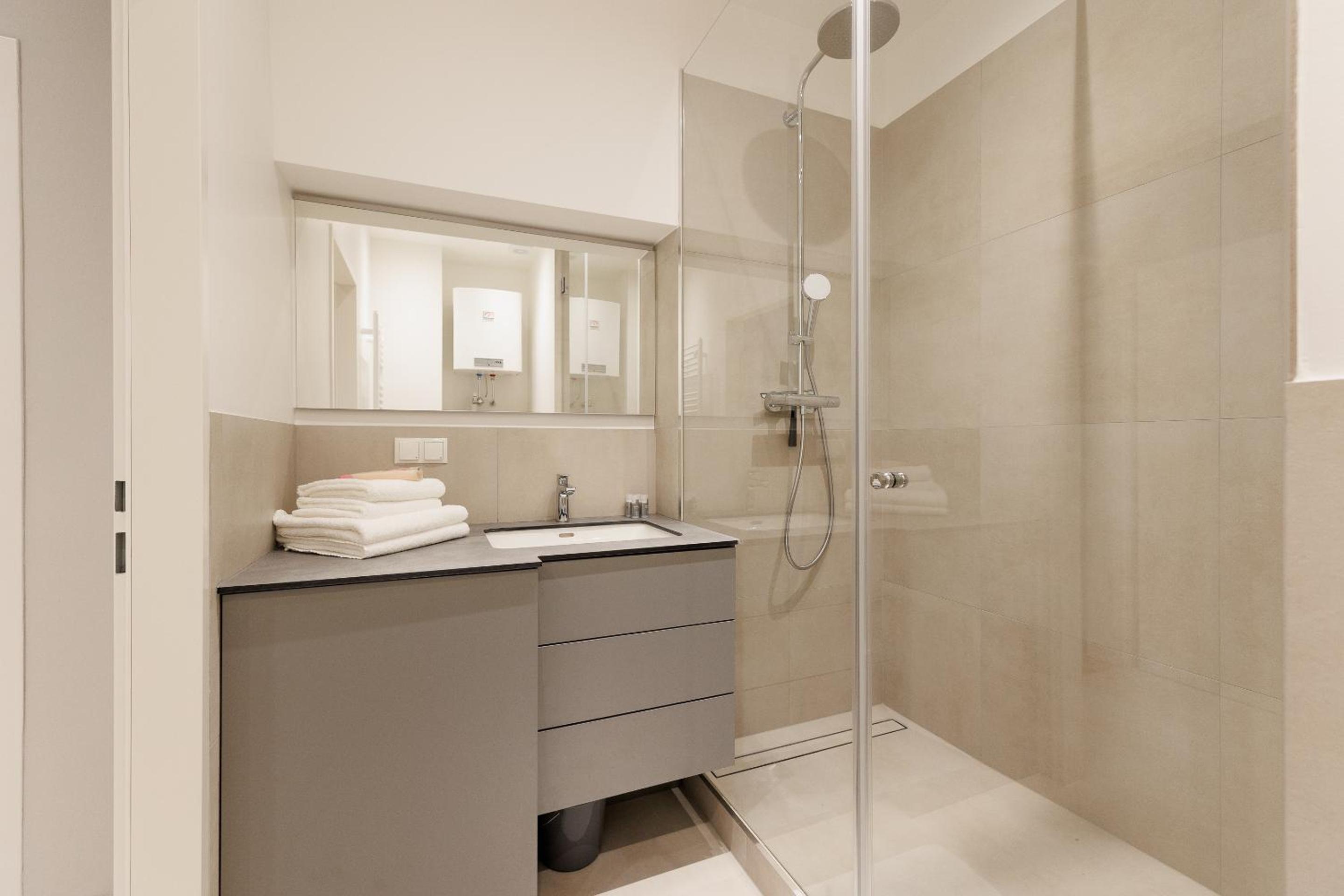 Vienne City Apartment Crown 6