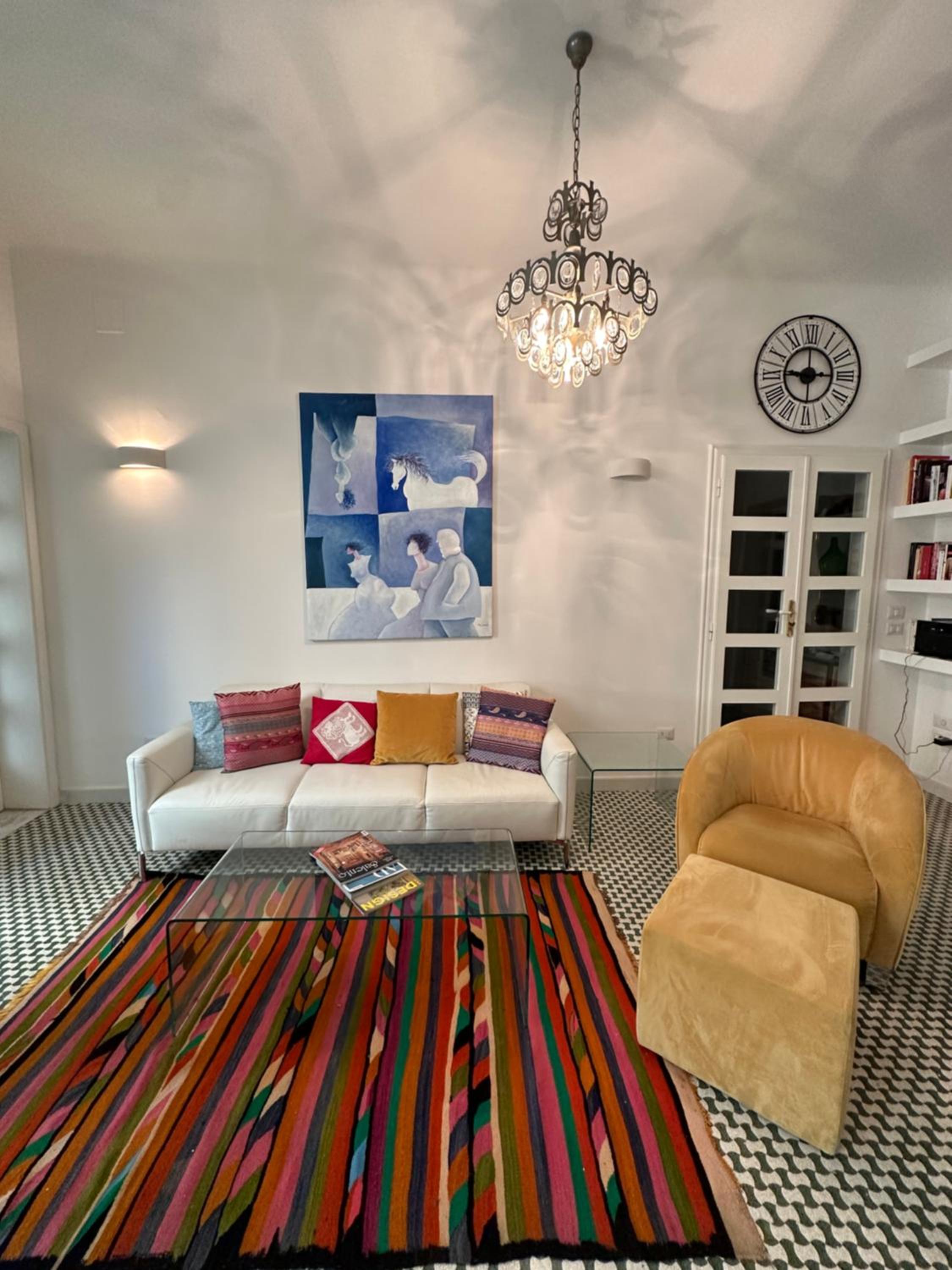 Charming apt with Baroque view - view 4