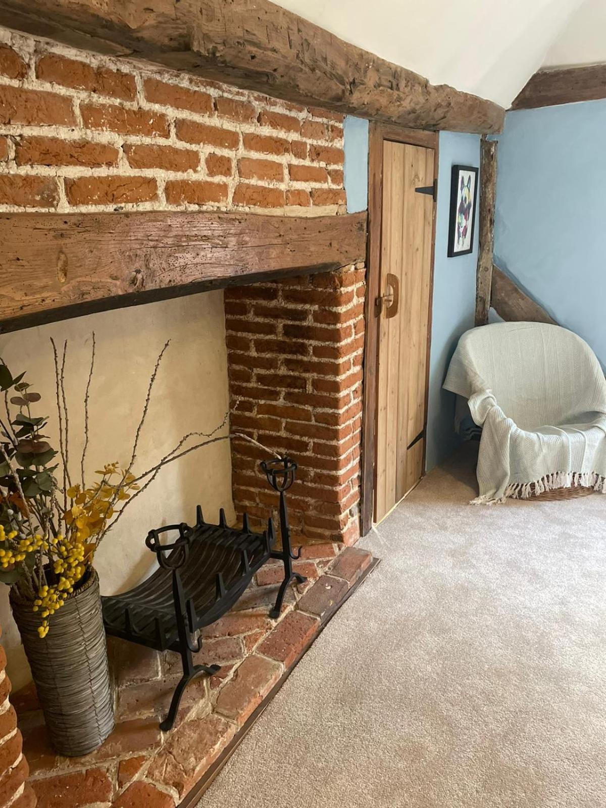 Arms Cottage