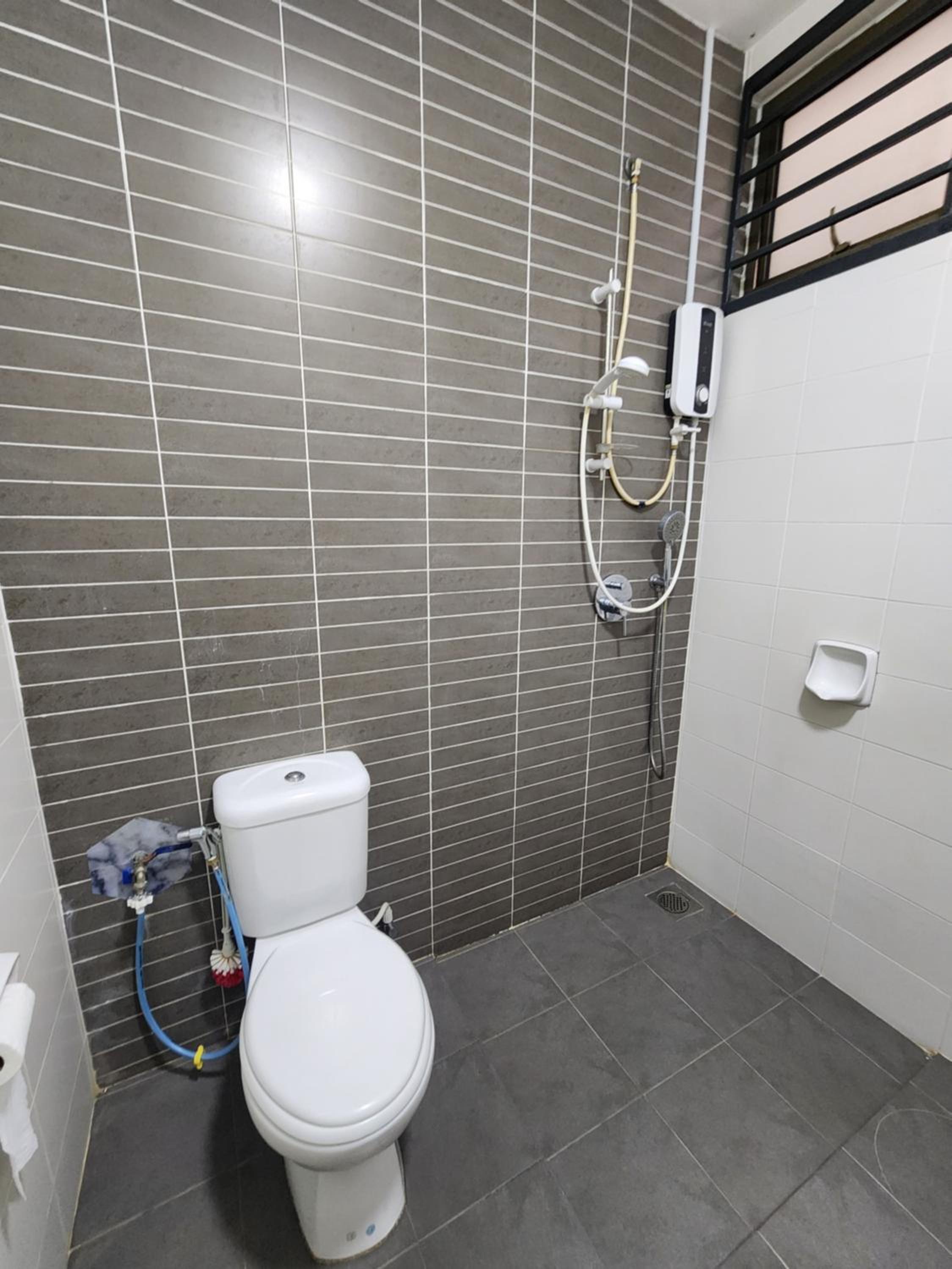 17-Mount Austin Palazio high floor 2/3pax beautiful street view