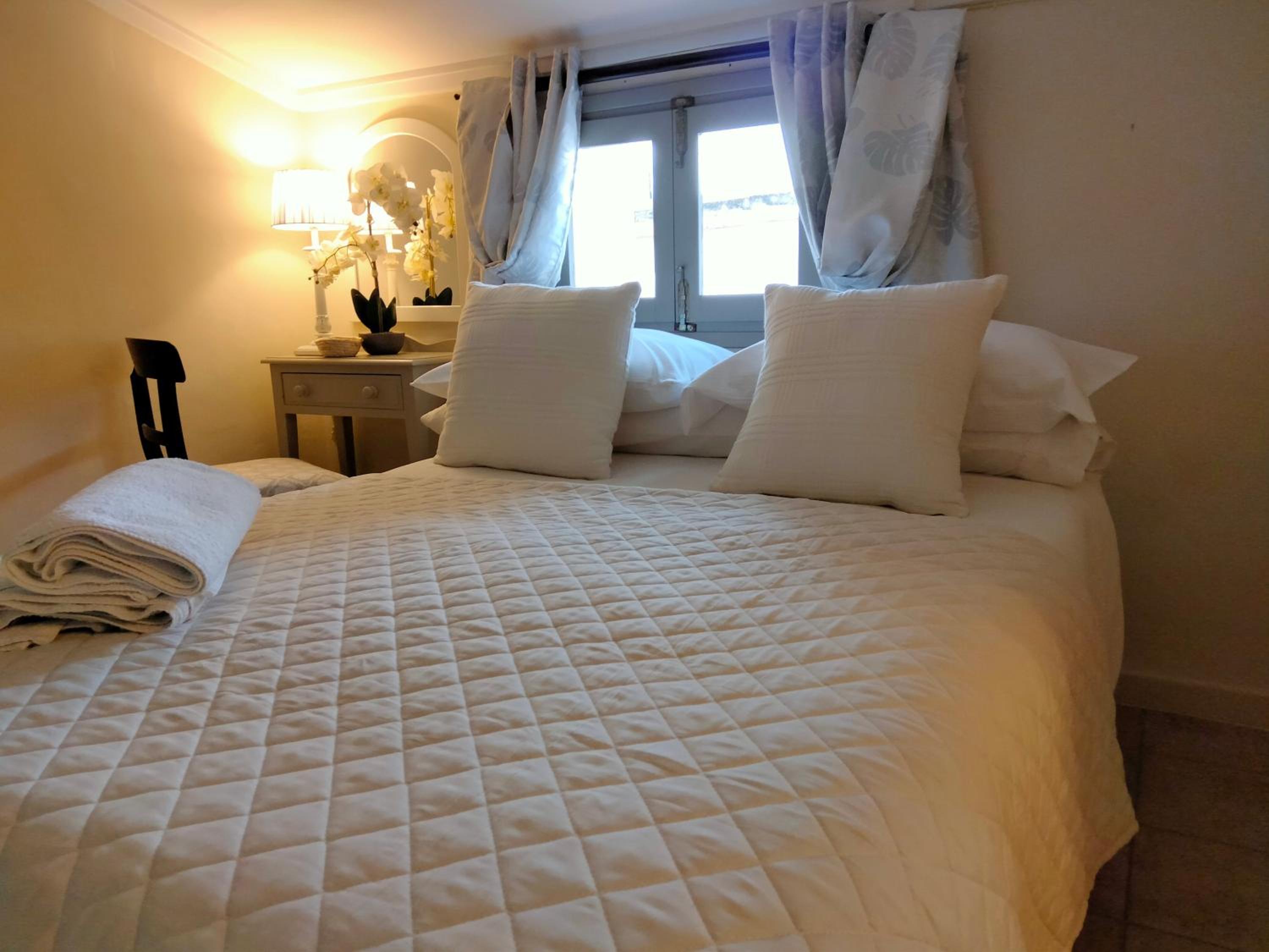 Les Penyetes Boutique Bed and Breakfast