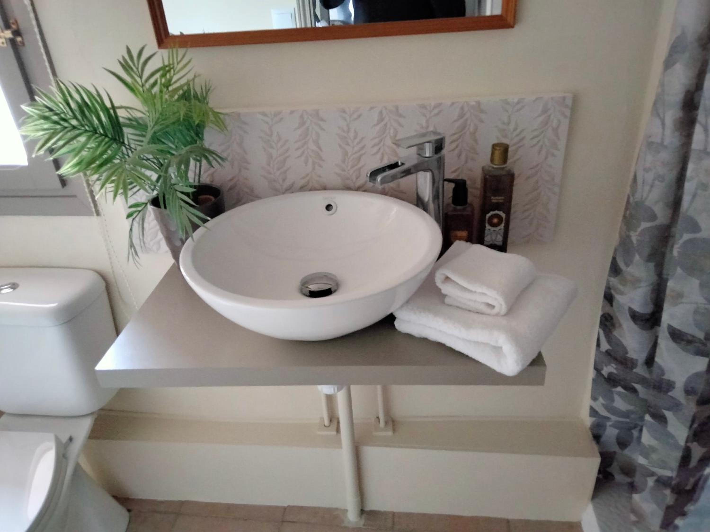 Les Penyetes Boutique Bed and Breakfast
