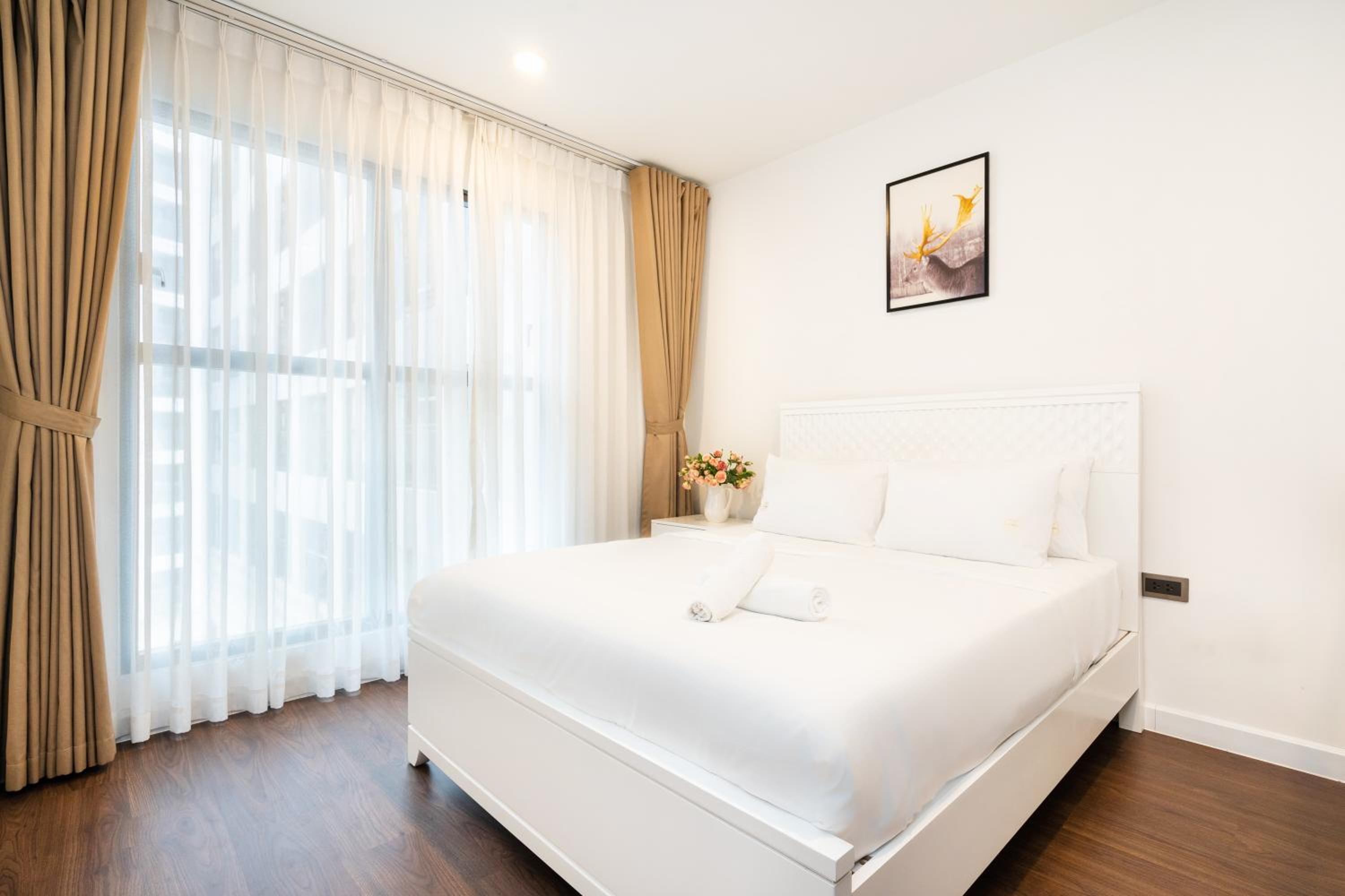 Saigon Royal Apartment 2 bedroom in center