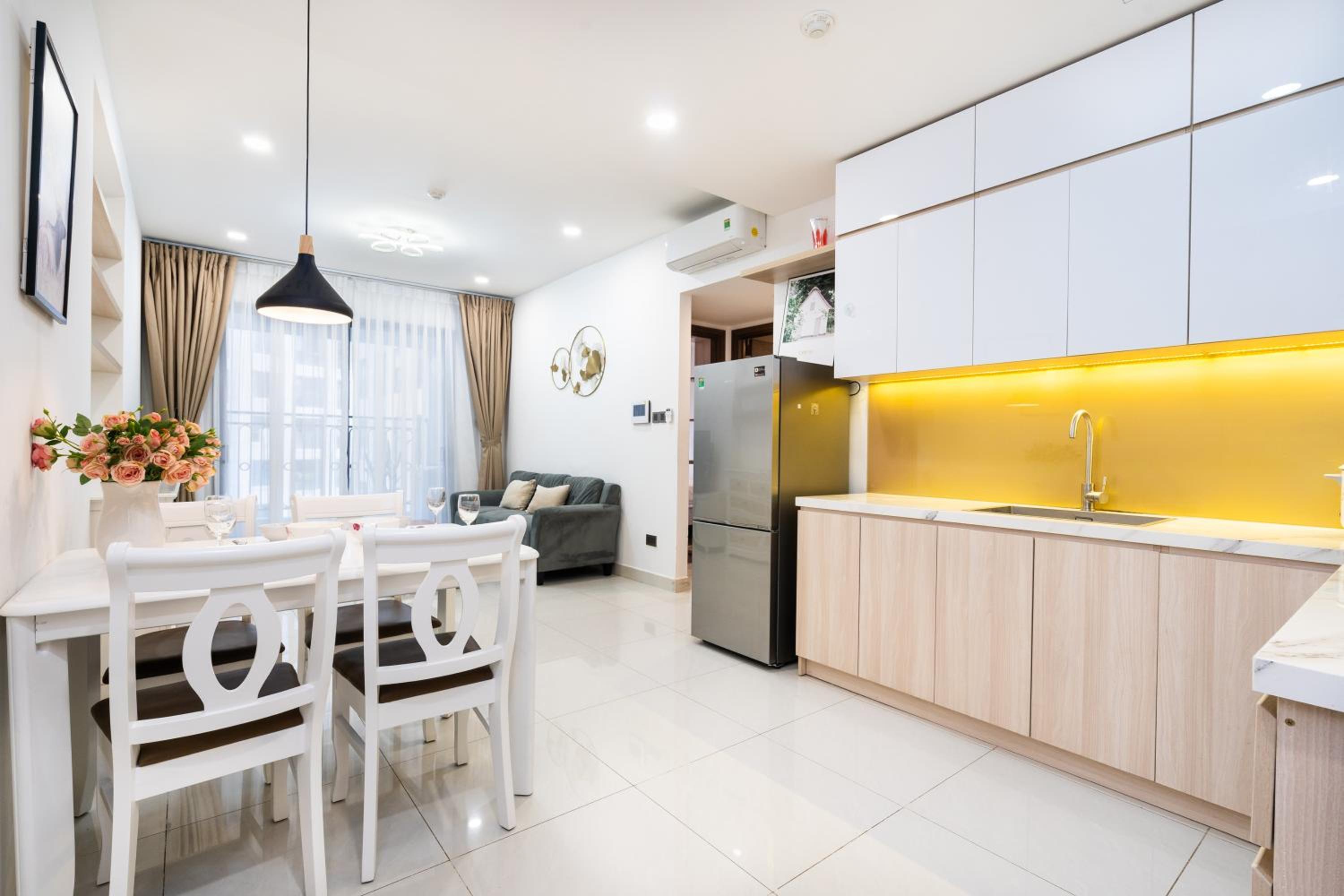 Saigon Royal Apartment 2 bedroom in center