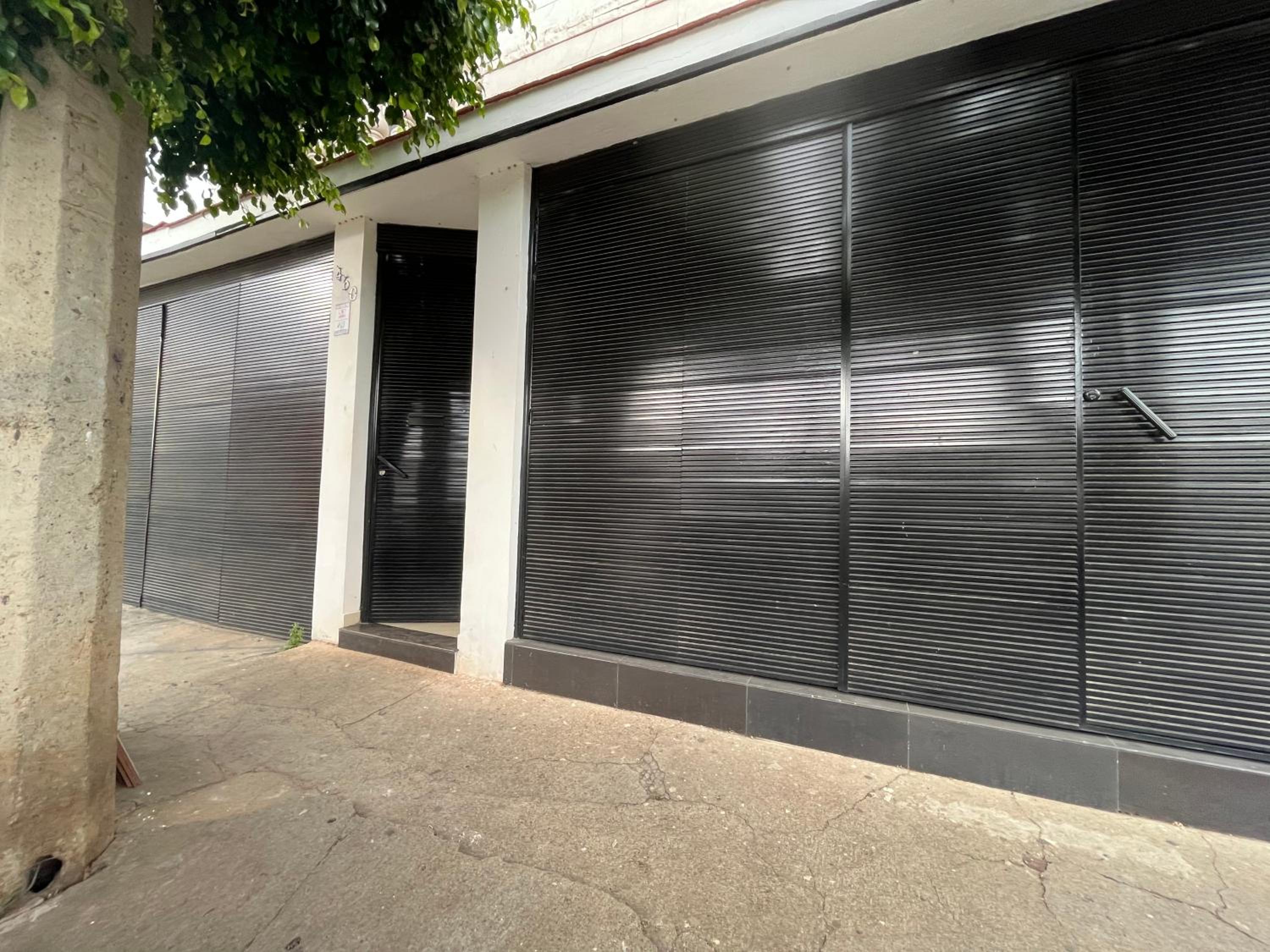 BEAUTIFUL PRIVATE HOUSE in the downtown with 3 floors view 2